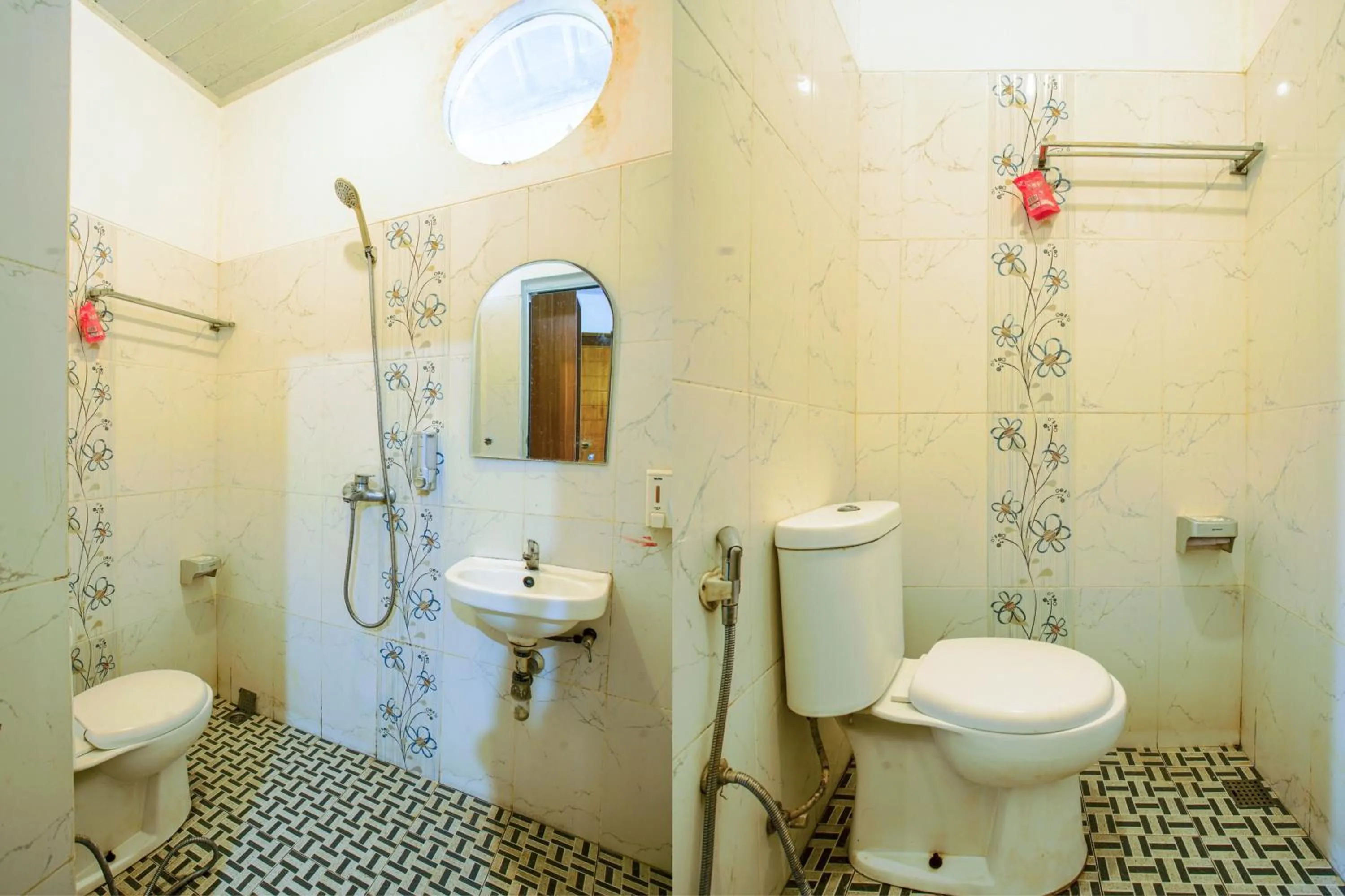 Bathroom in Capital O 90643 Suri Guest House Syariah