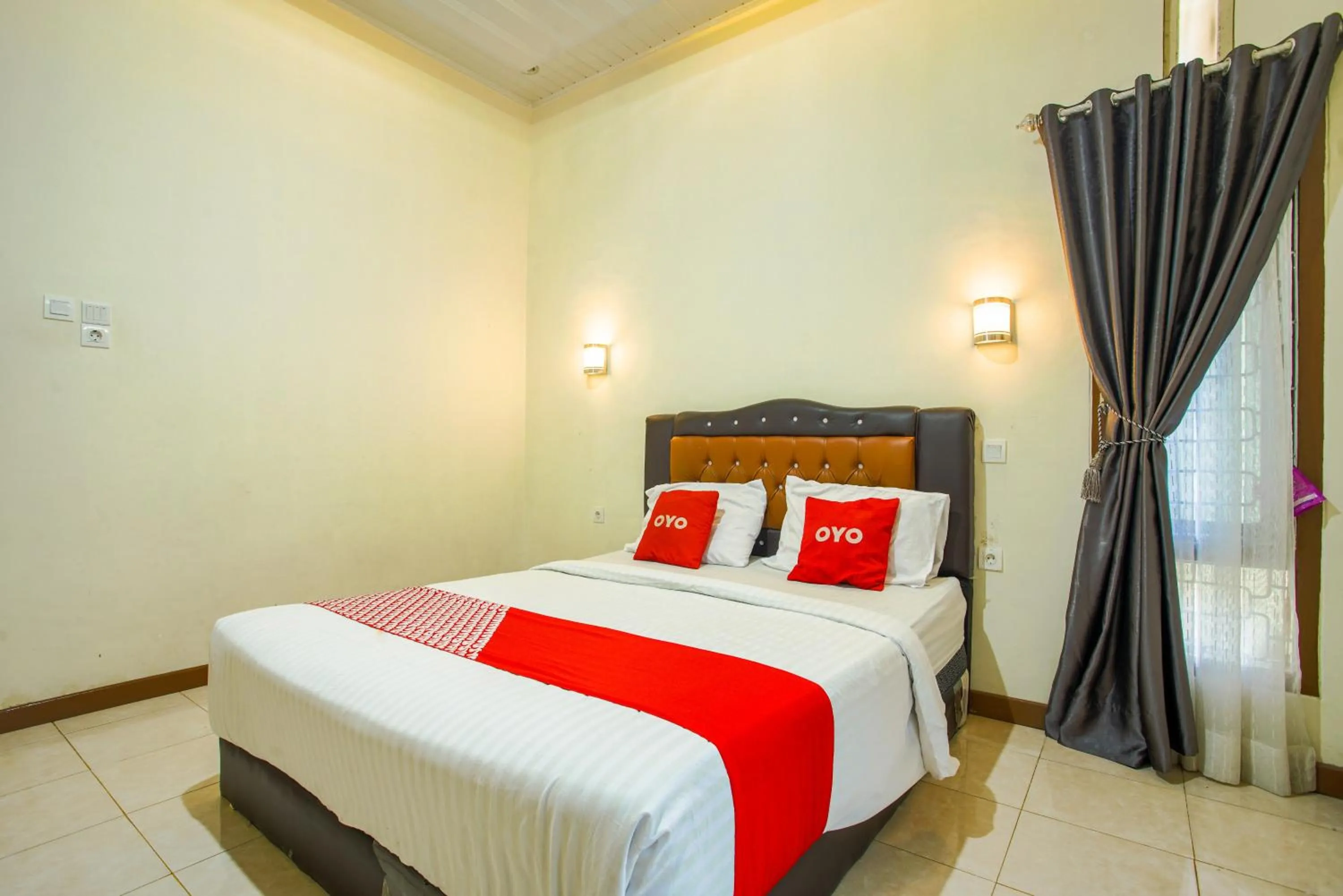 Bedroom, Bed in Capital O 90643 Suri Guest House Syariah