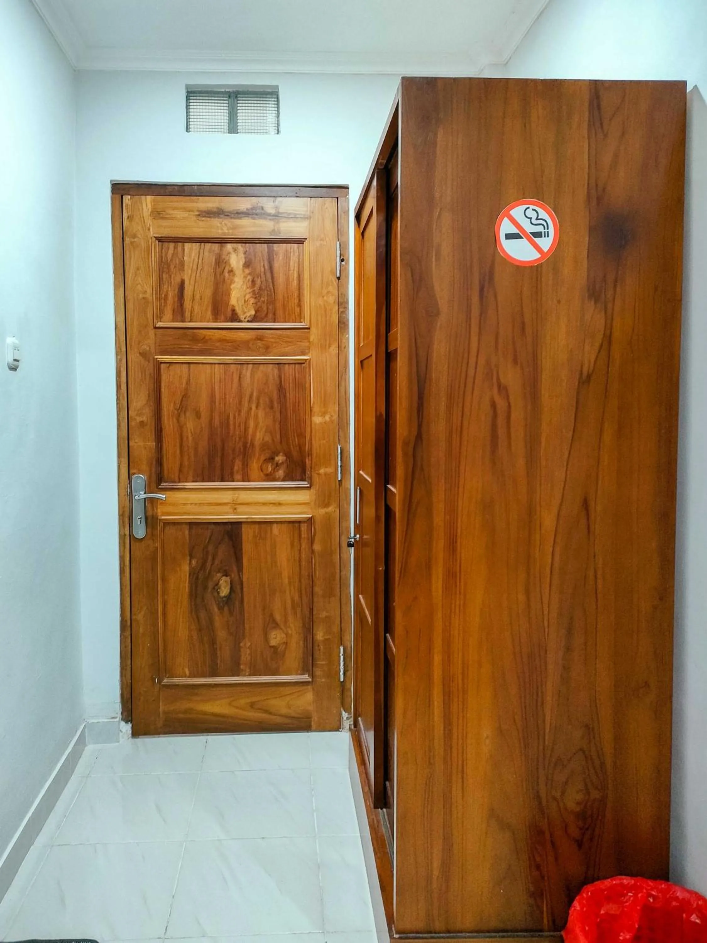 RedDoorz at Omah Candi Sari near Airport YIA