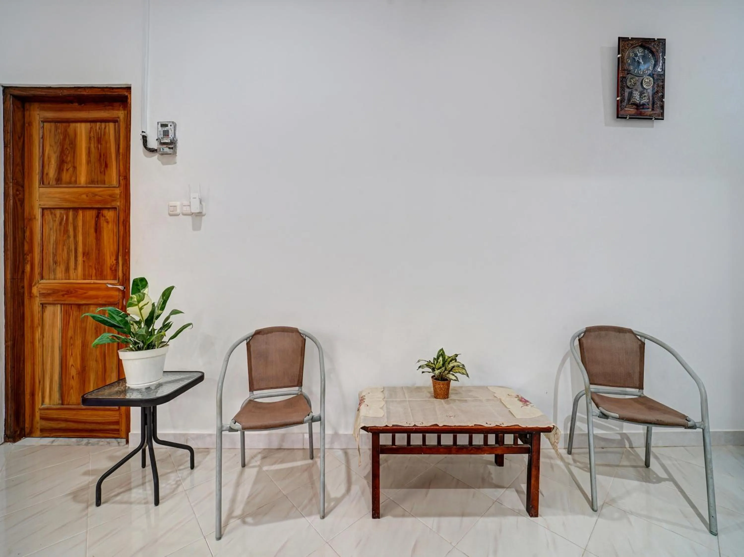 Area and facilities in RedDoorz at Omah Candi Sari near Airport YIA