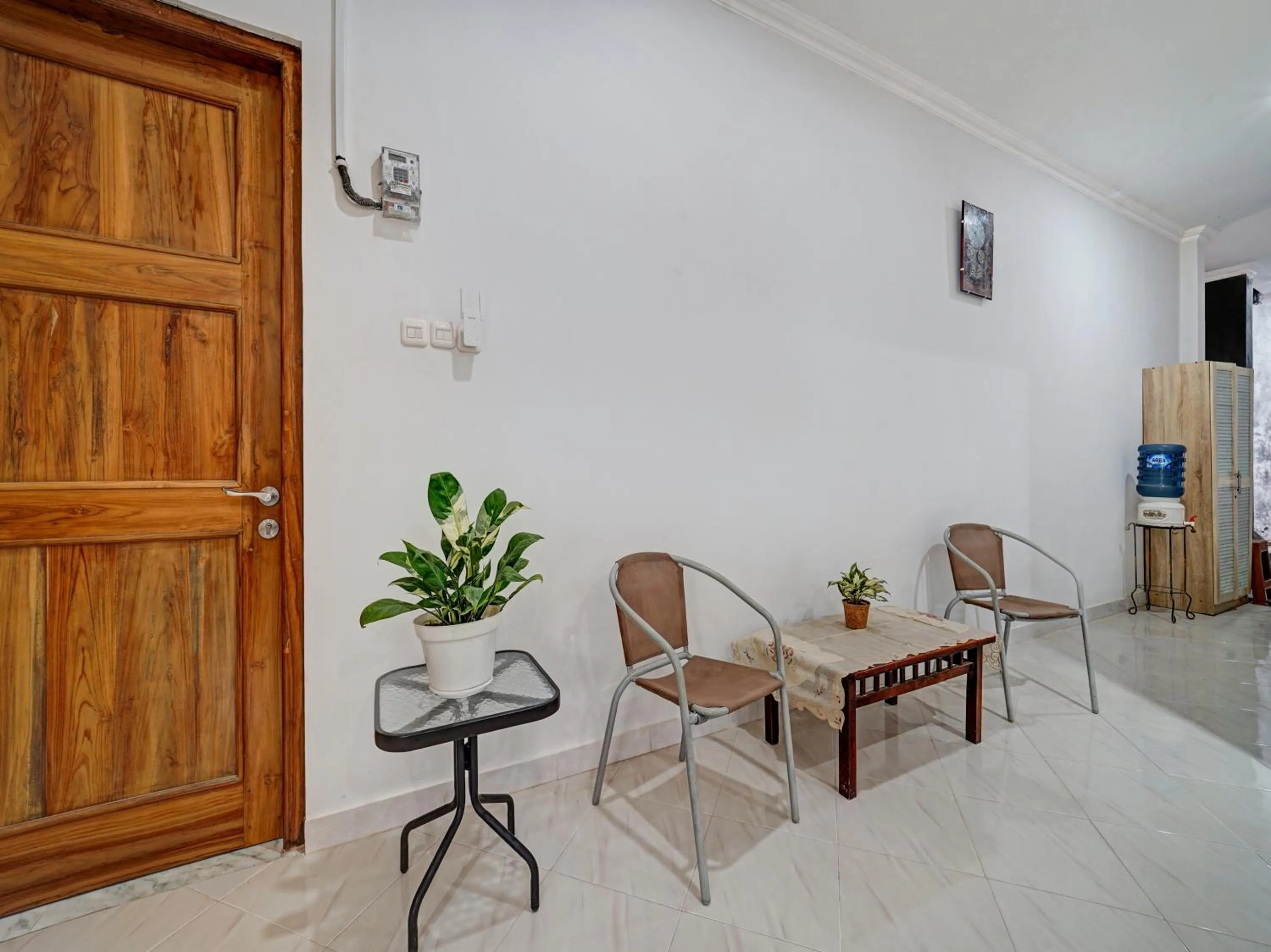 Area and facilities in RedDoorz at Omah Candi Sari near Airport YIA