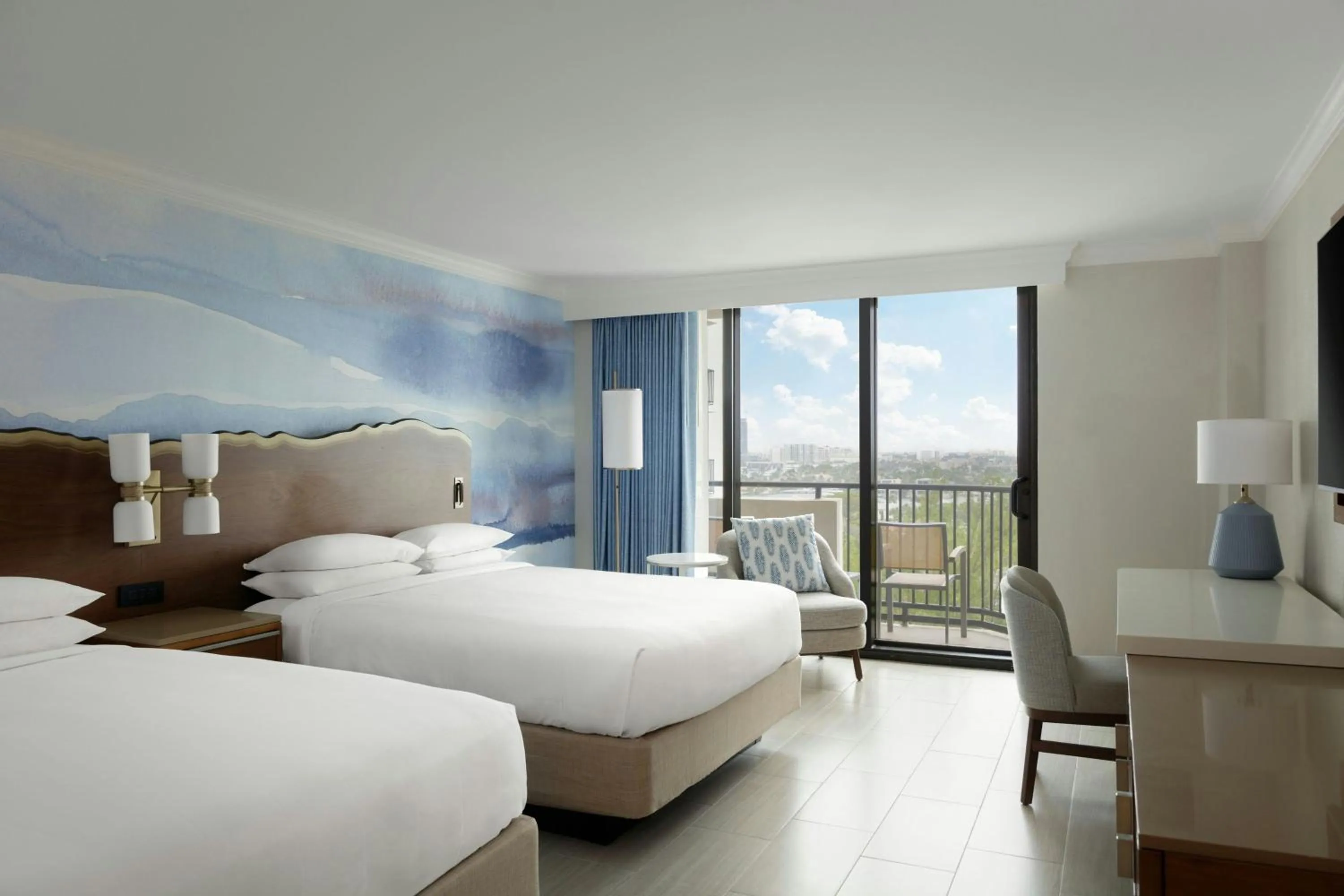 Photo of the whole room, Bed in Fort Lauderdale Marriott Harbor Beach Resort & Spa