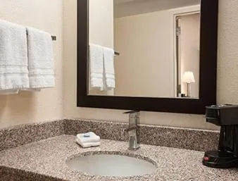 Bathroom in Super 8 by Wyndham Rahway/Newark