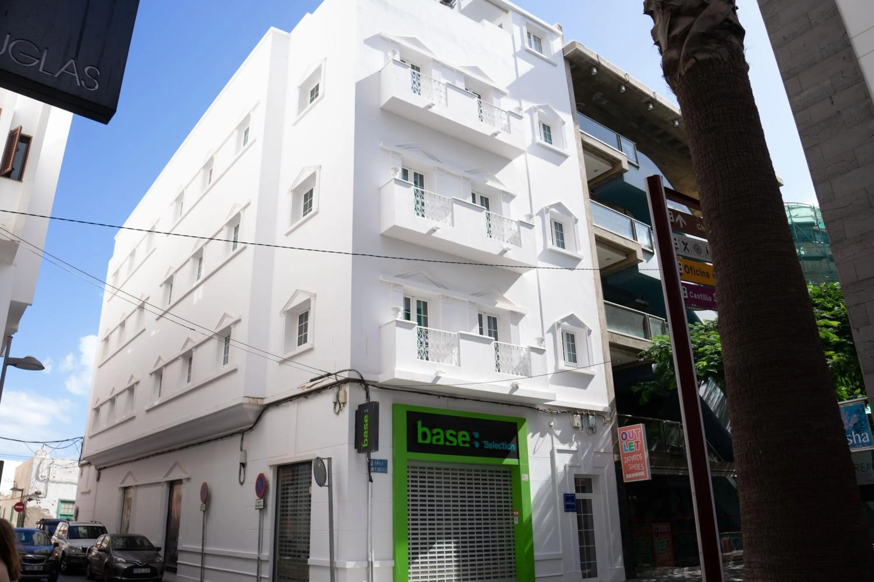 Property building in Sabbia Suites La Armada