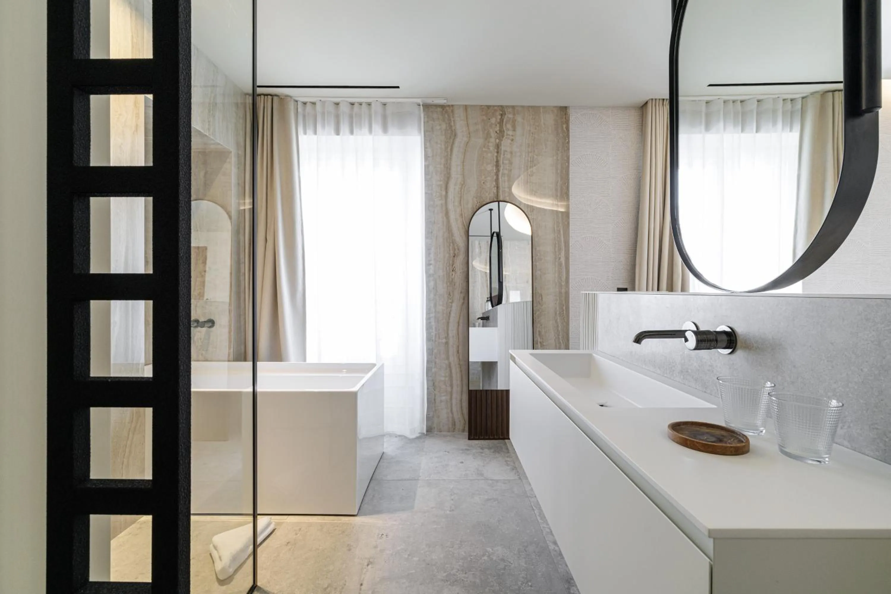 Bathroom in Le Dortoir Boutique Suites