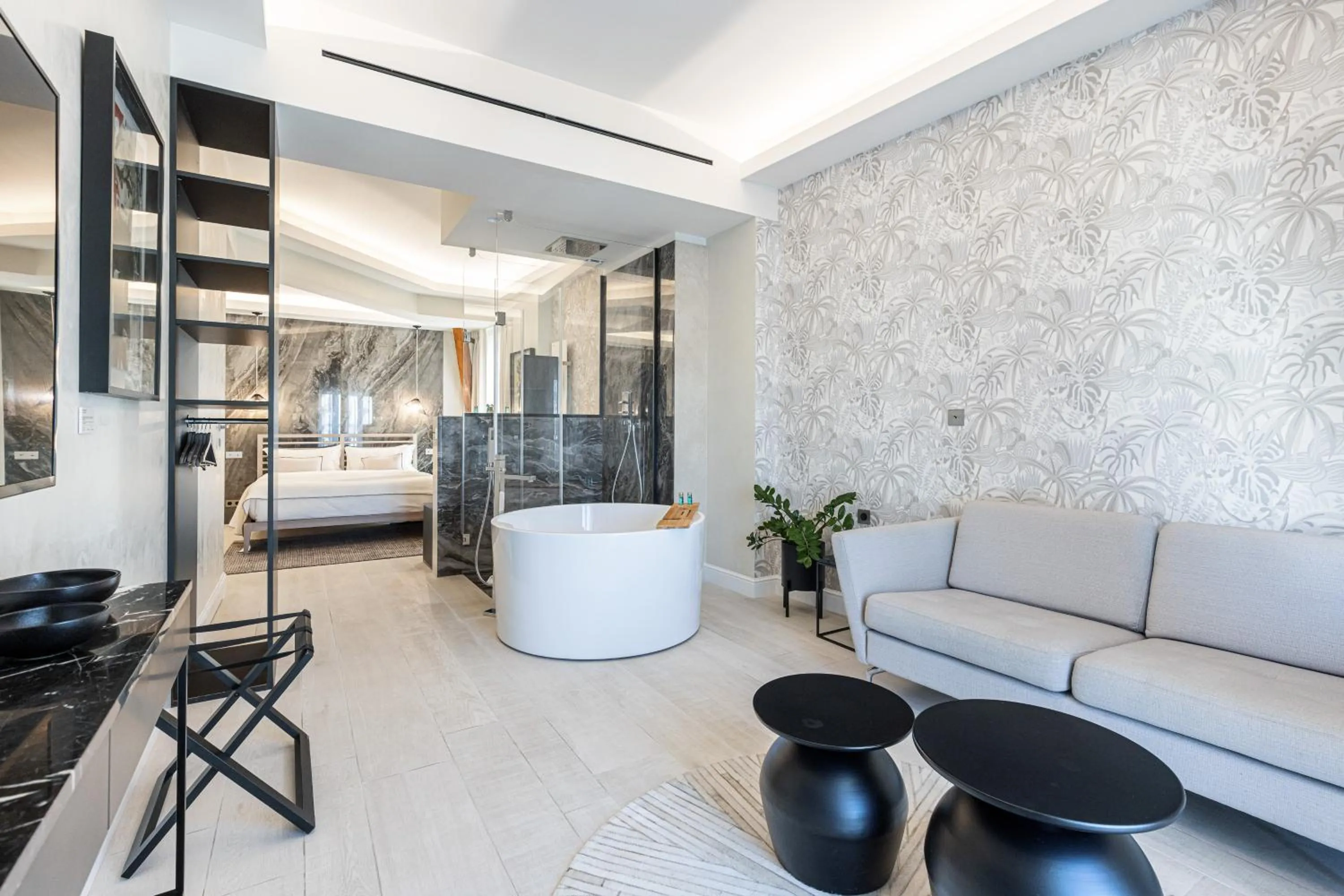 Photo of the whole room in Le Dortoir Boutique Suites