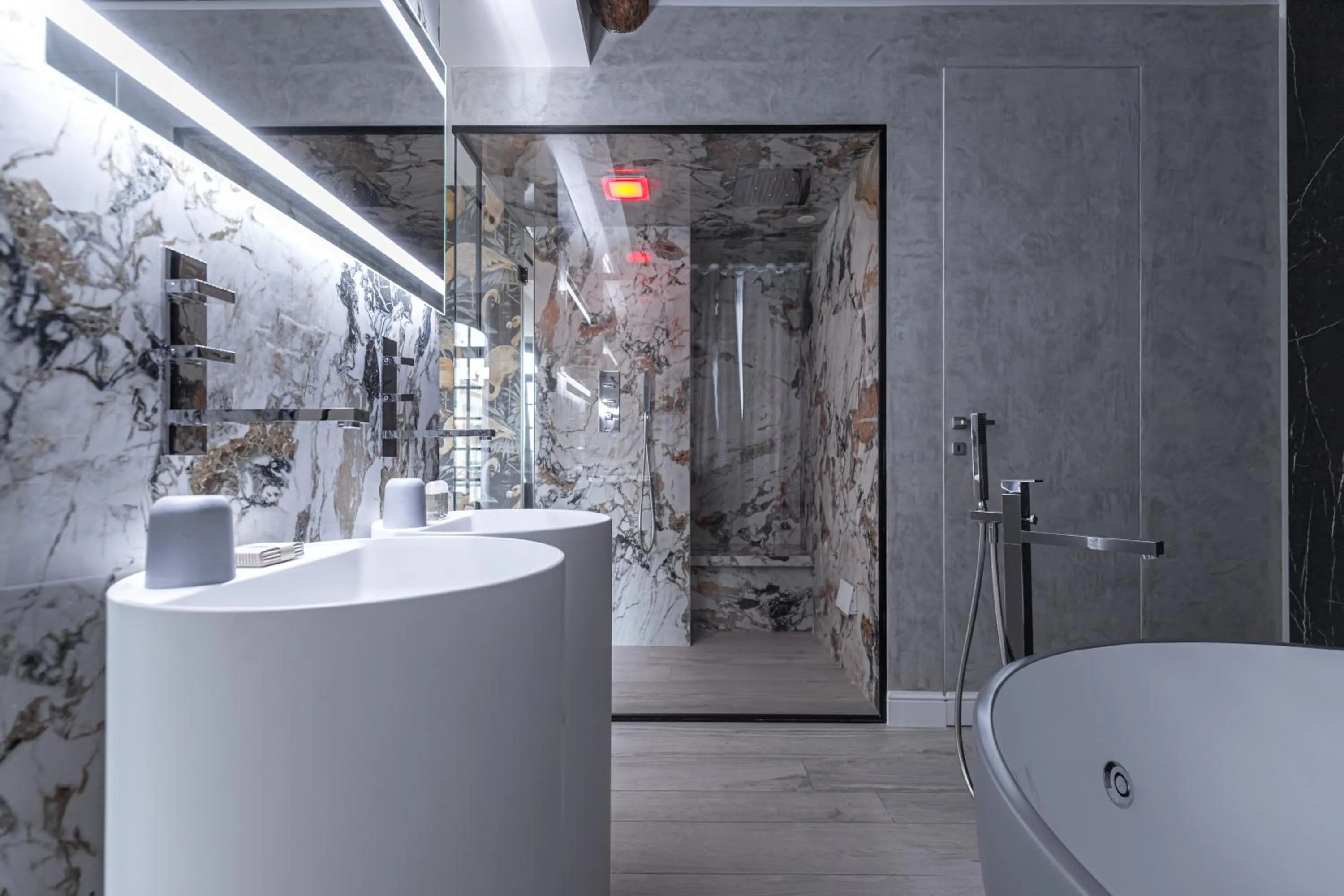 Steam room in Le Dortoir Boutique Suites