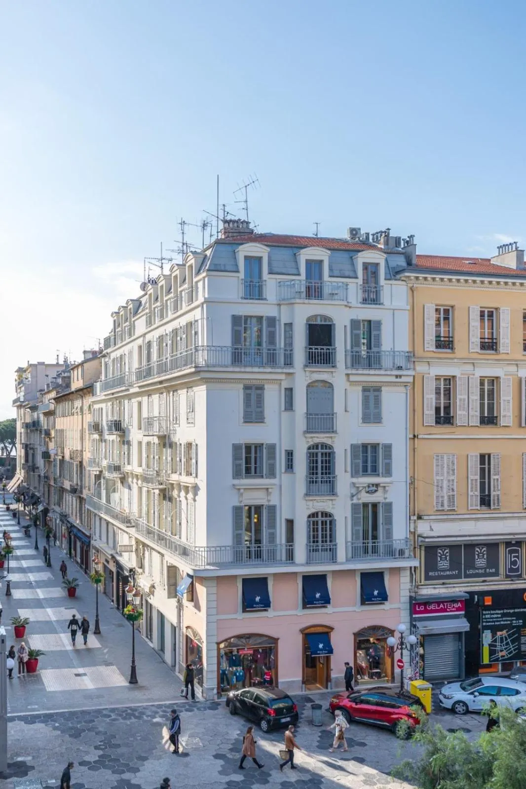 Property building in Le Dortoir Boutique Suites