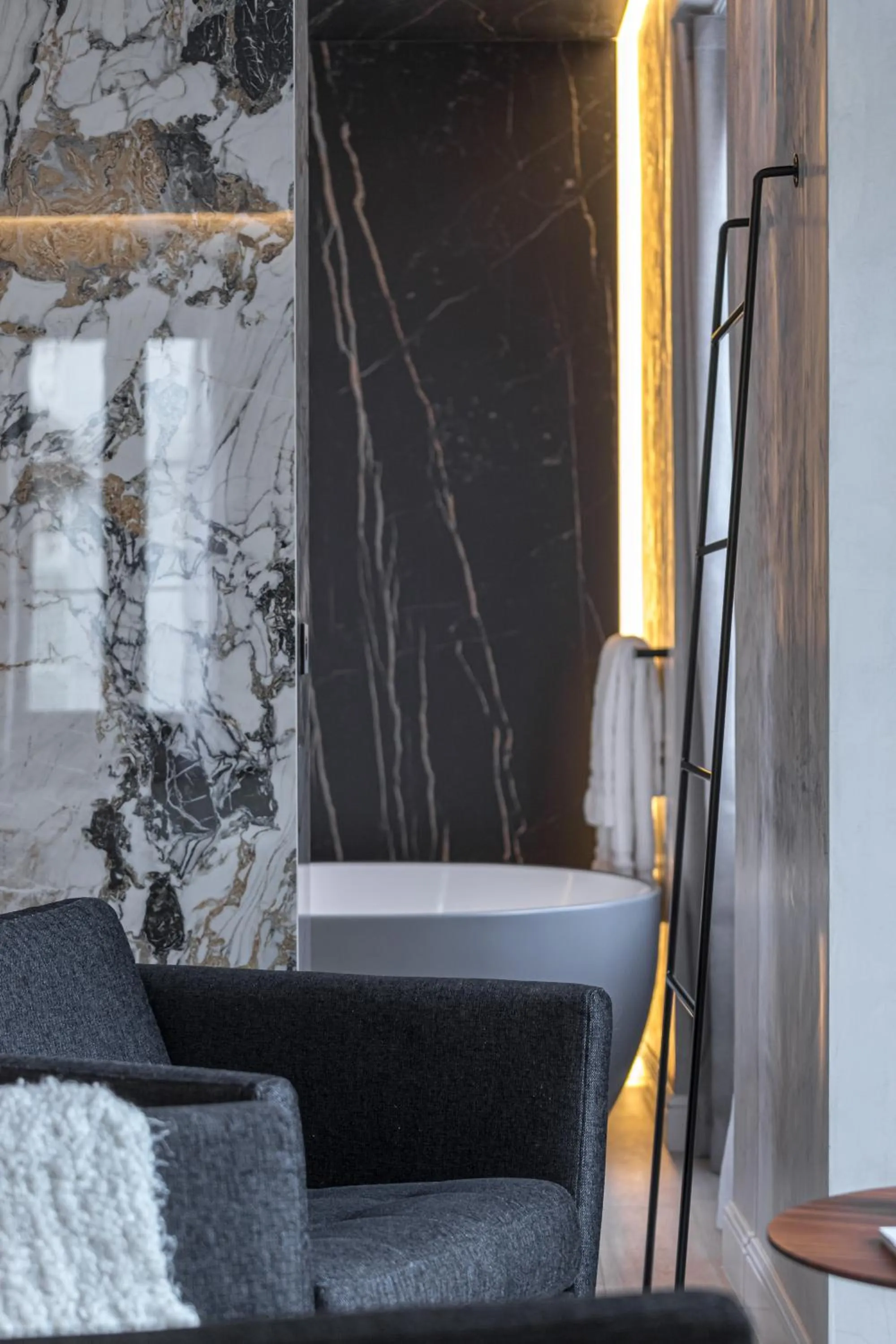 Seating area in Le Dortoir Boutique Suites