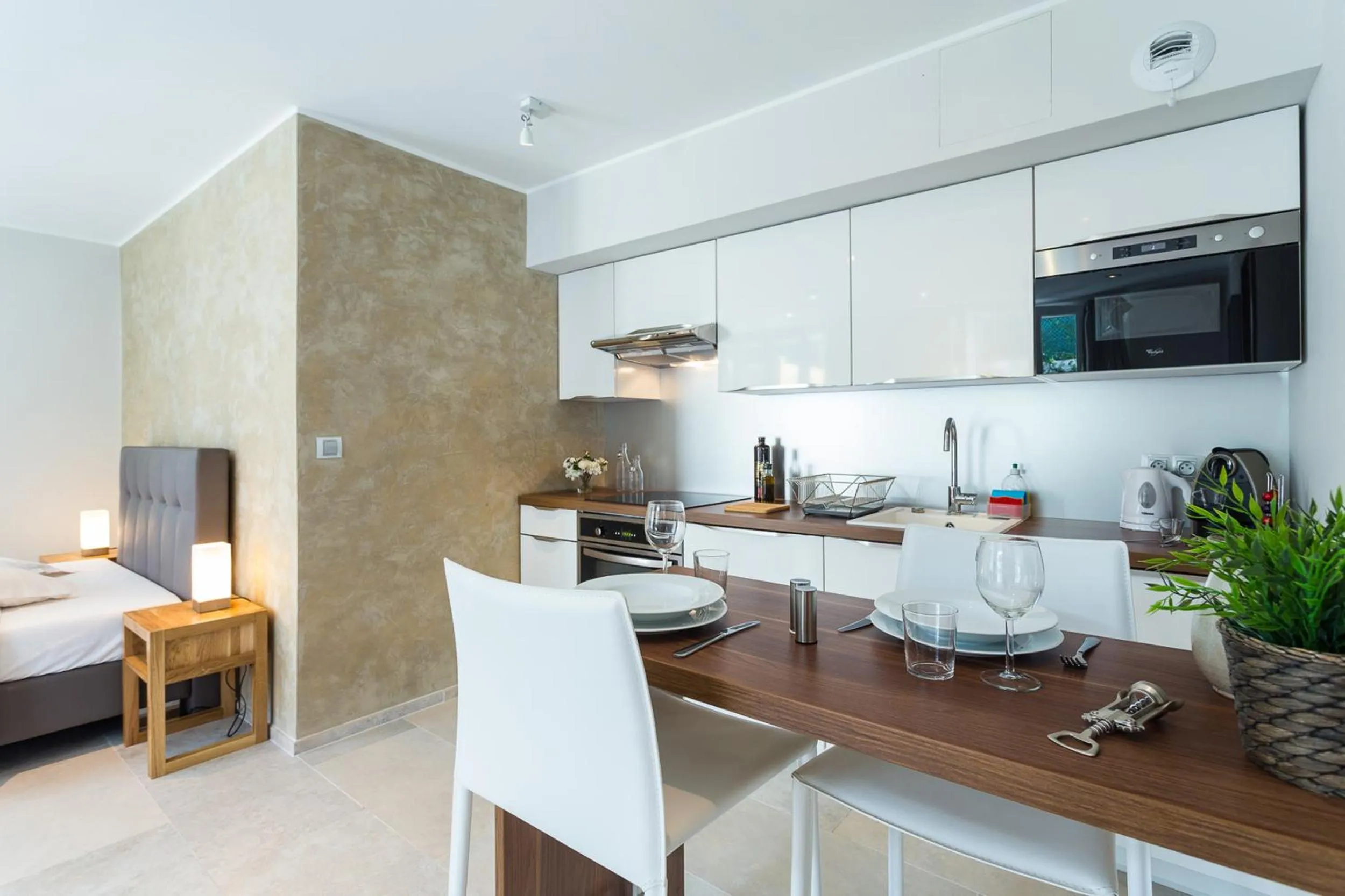 Kitchen or kitchenette in Villa Velvet