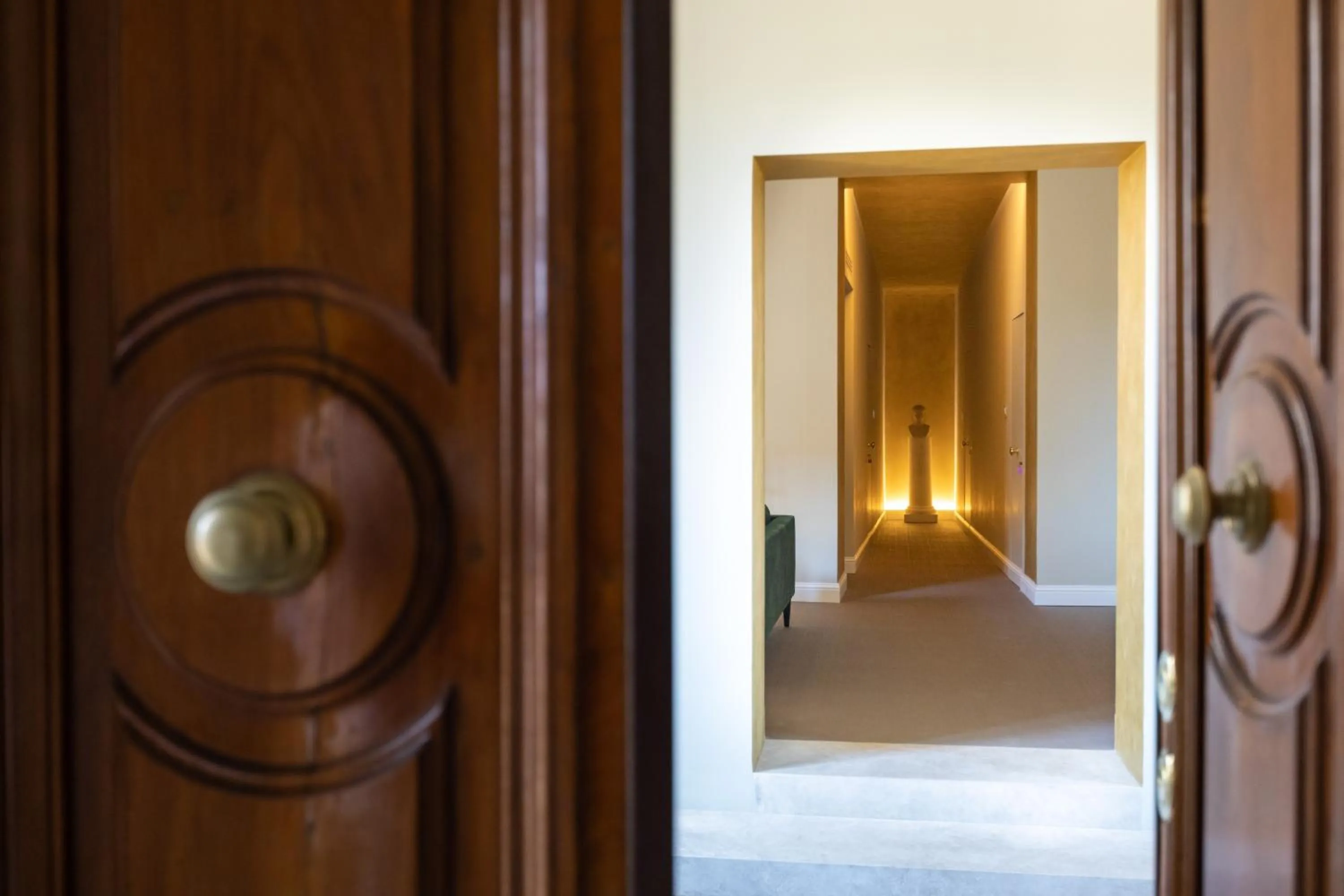 Facade/entrance in Domus 21 Luxury Suites