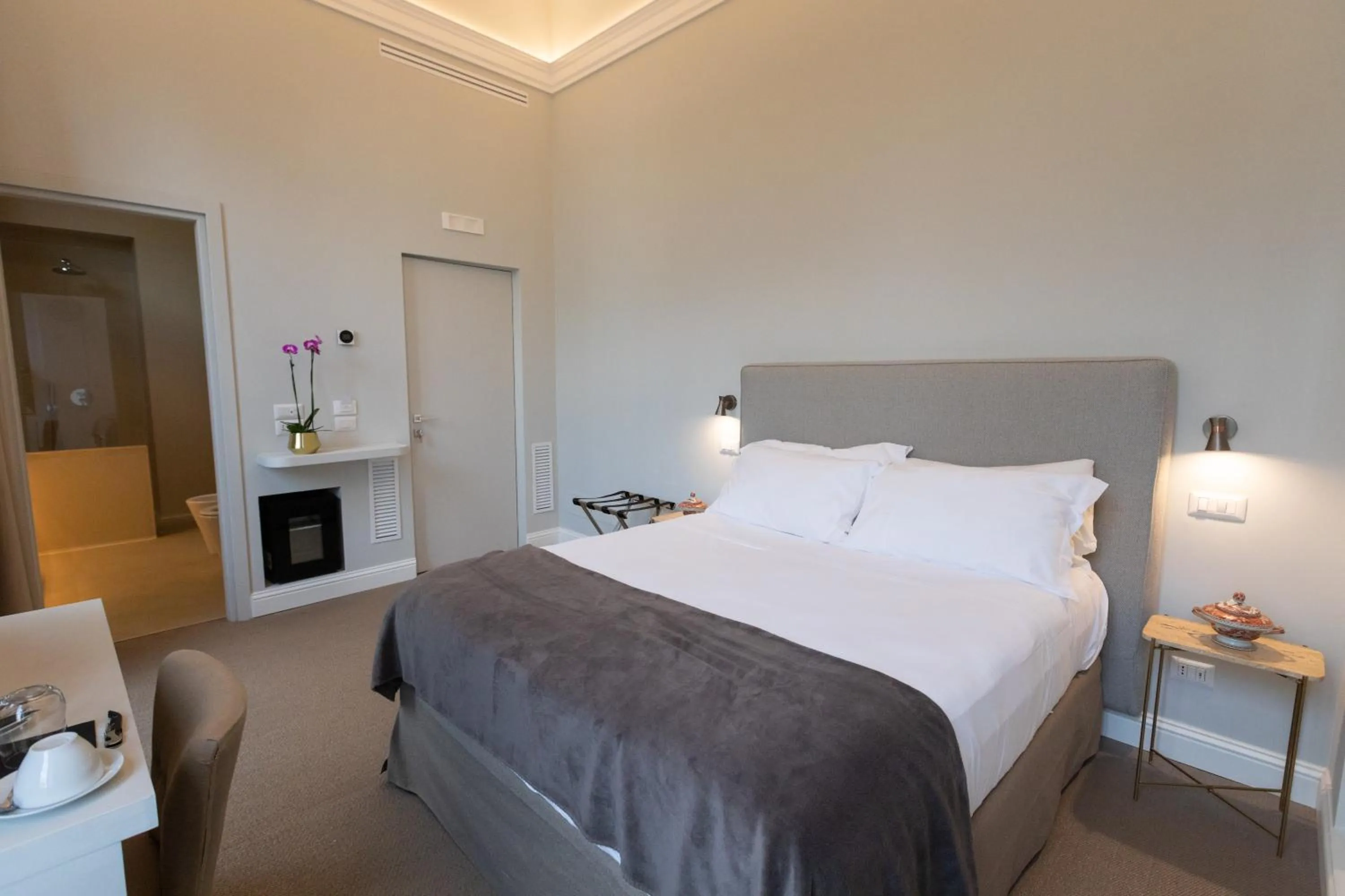 Bed in Domus 21 Luxury Suites