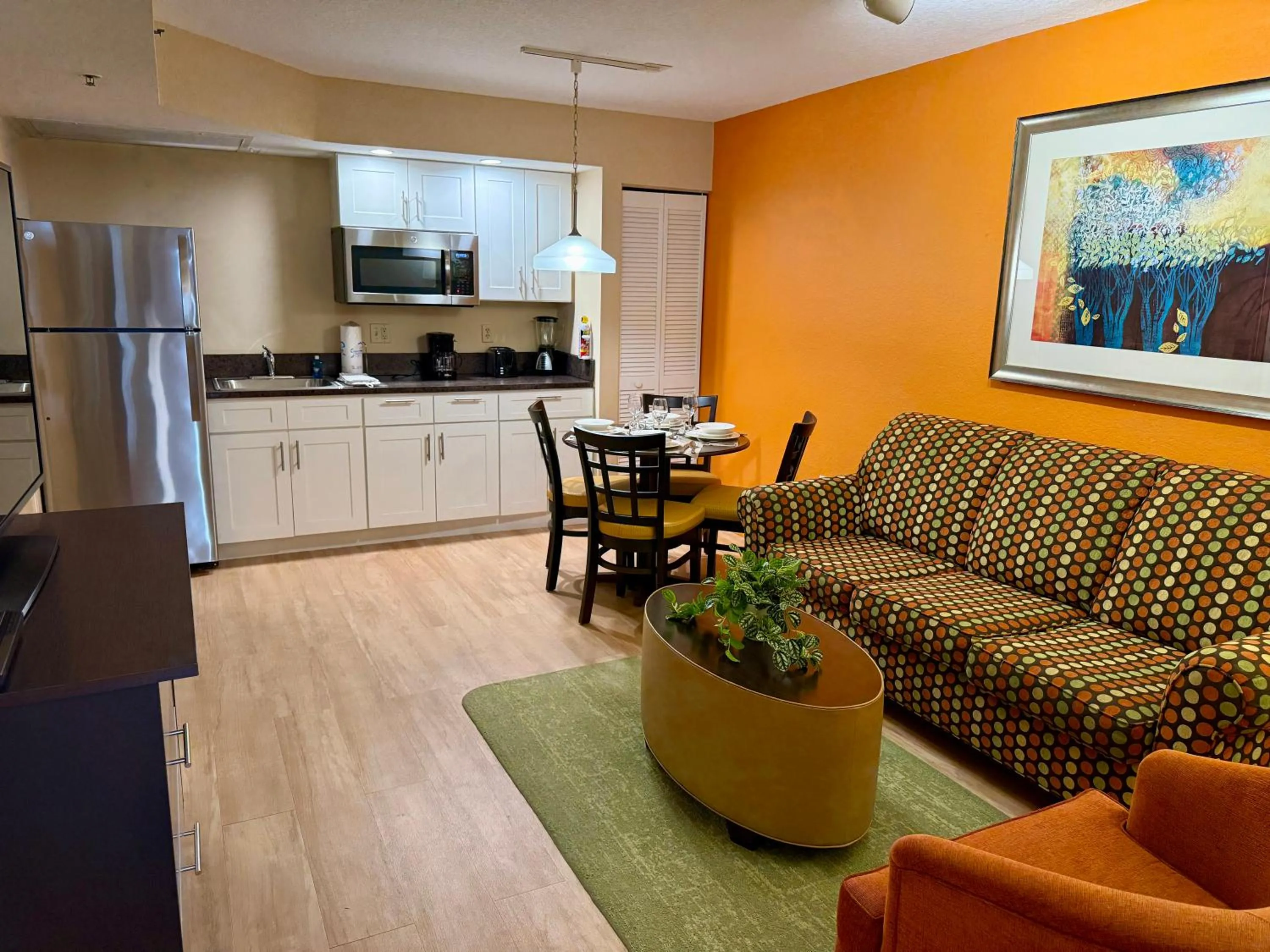Superior One-Bedroom Queen Suite in Vacation Village at Bonaventure, Fort Lauderdale
