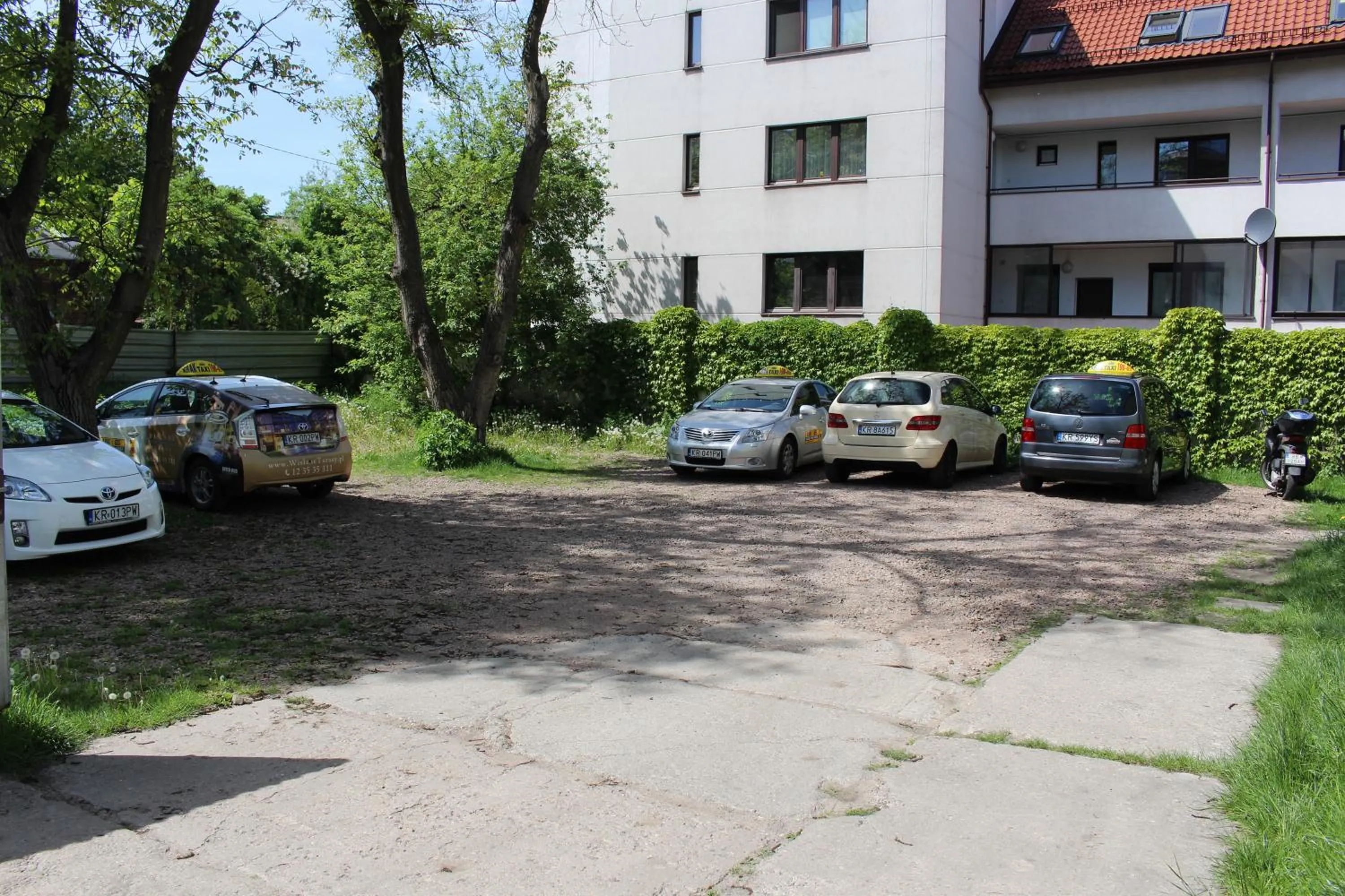 Property building in 999 Aparthostel