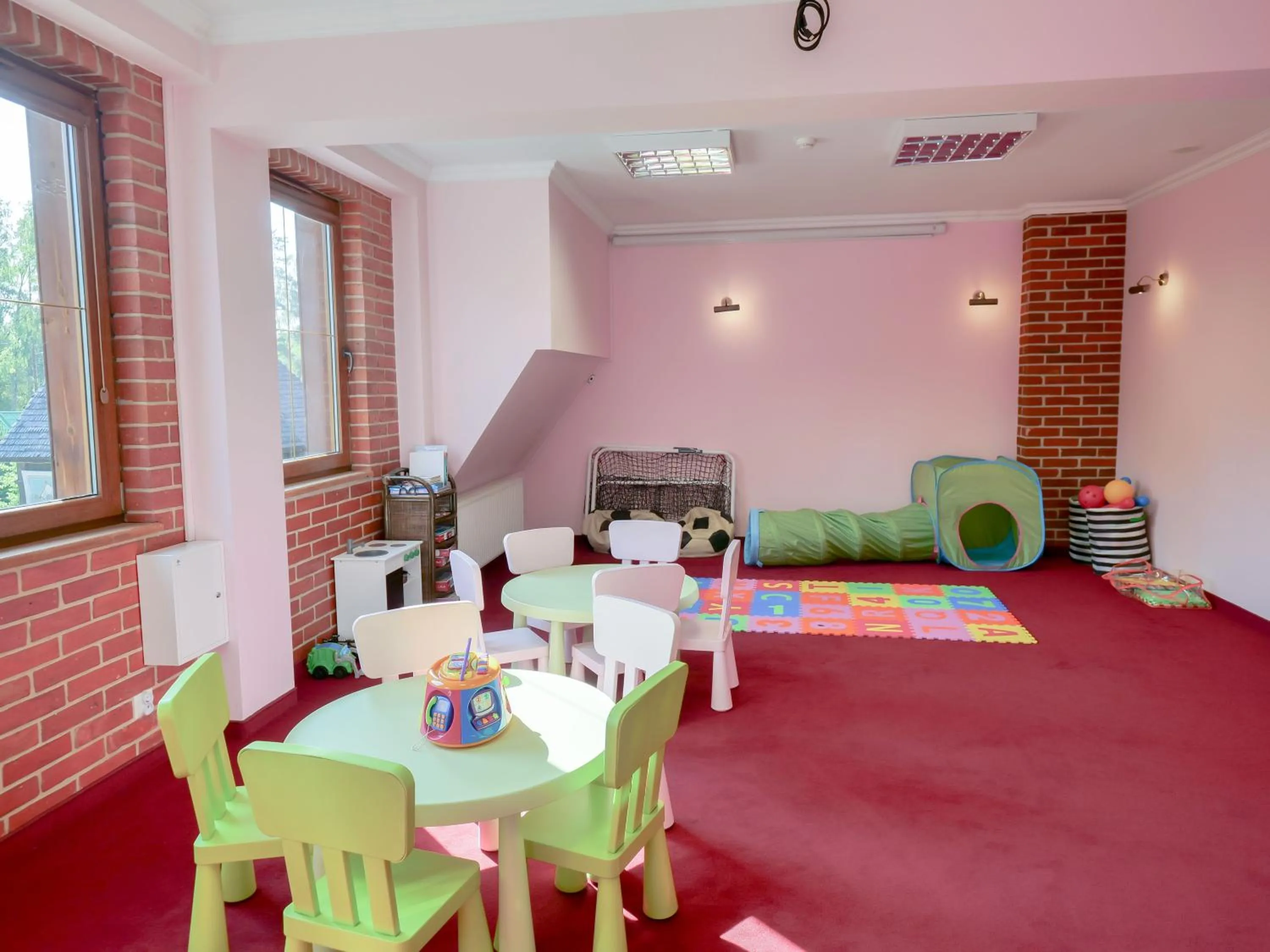 Kids's club, Bed in Hotel Szymbark