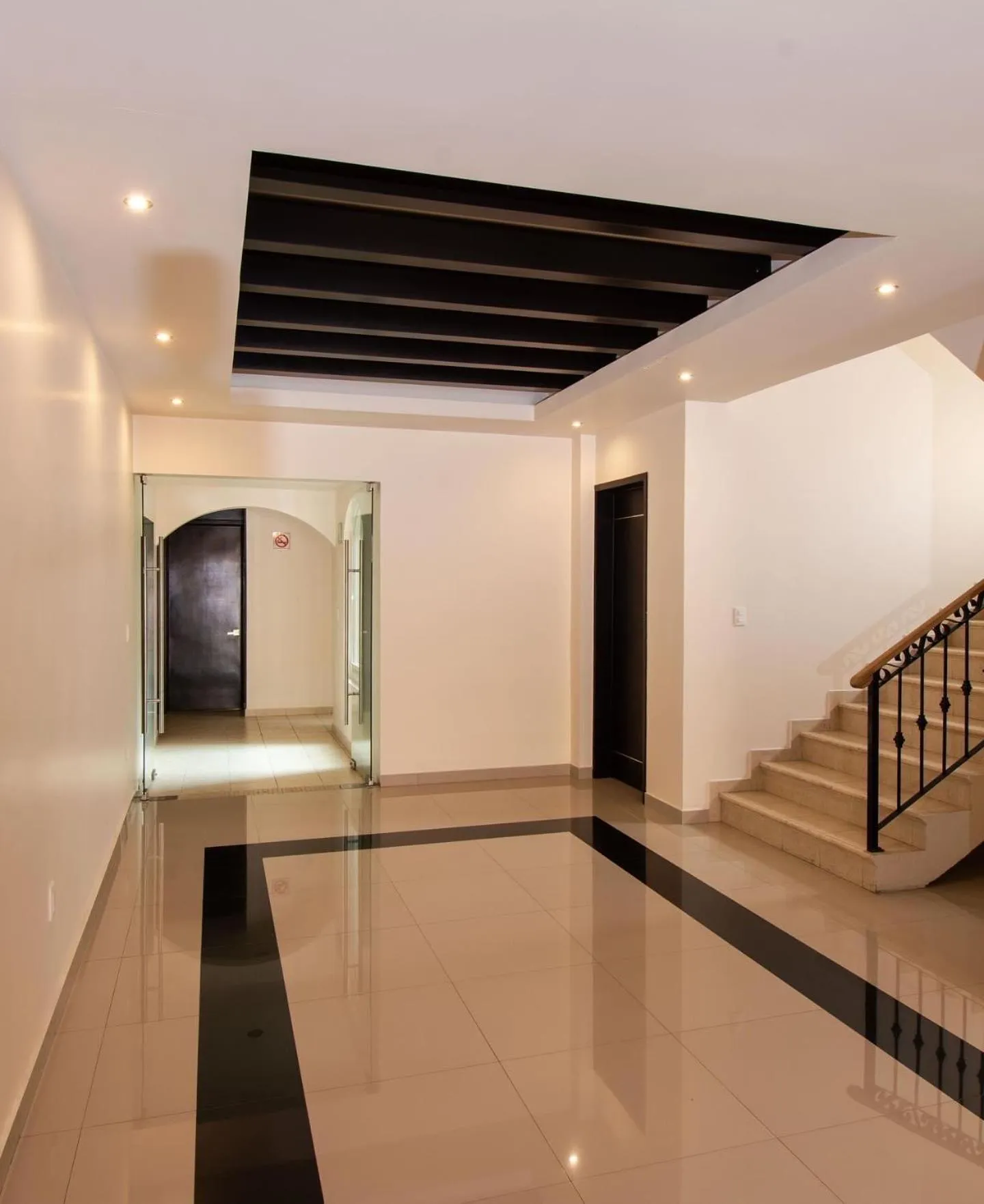 Lobby or reception in Sendero Hotel