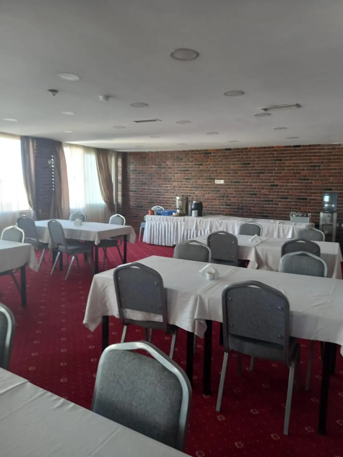 Restaurant/places to eat in Aksoy Otel