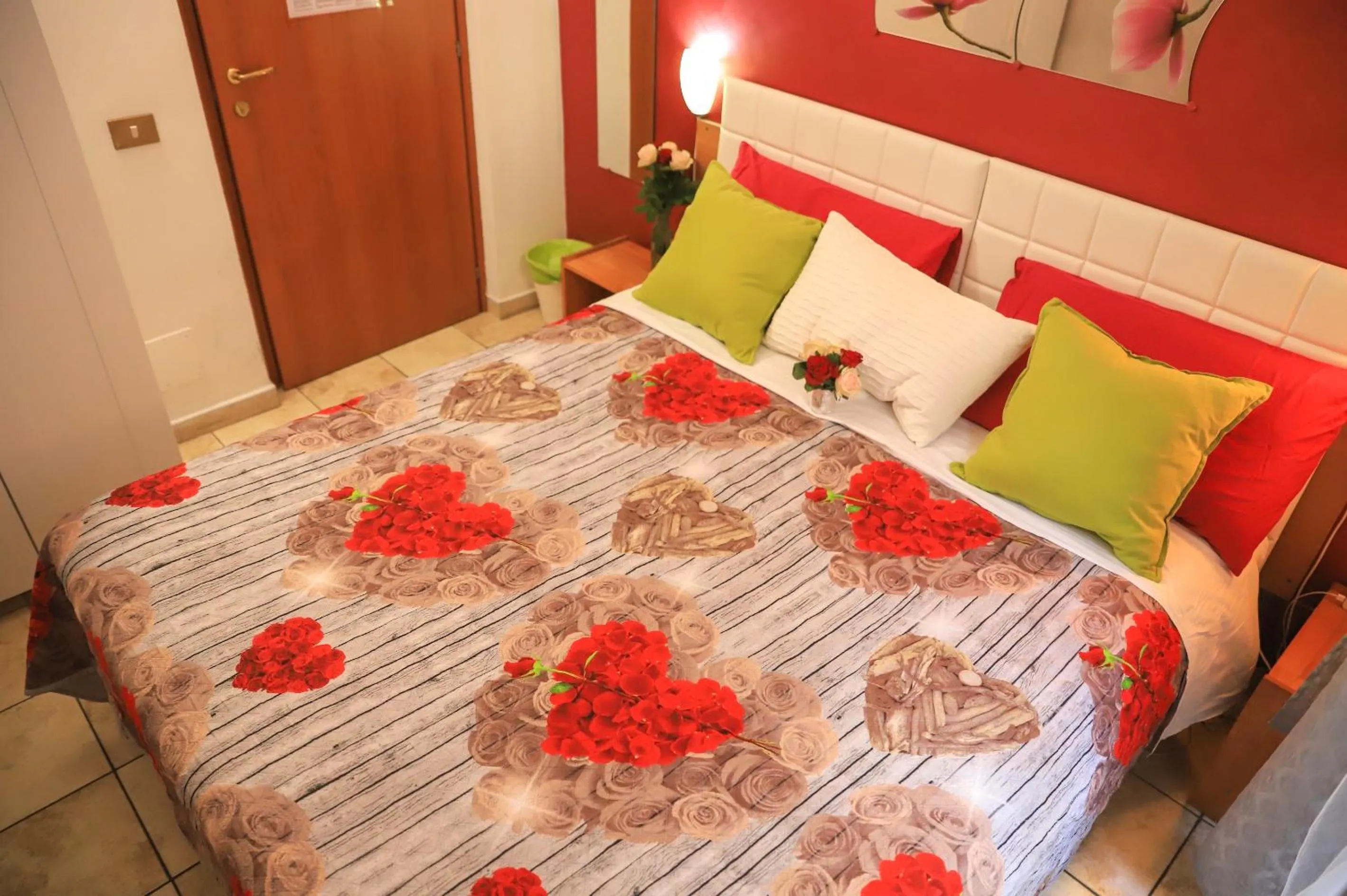 Decorative detail, Bed in Român Holidays