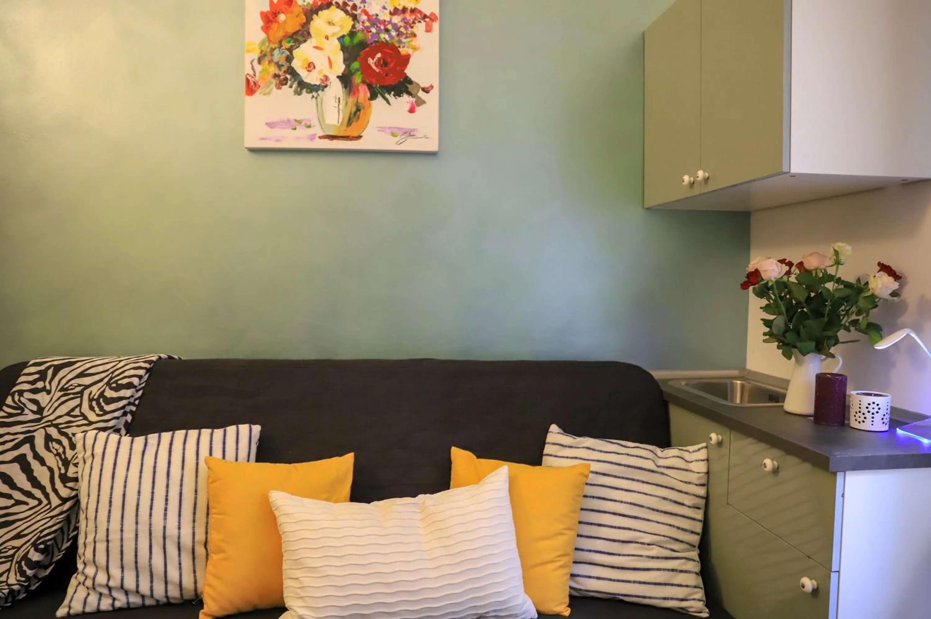 Kitchen or kitchenette in Român Holidays