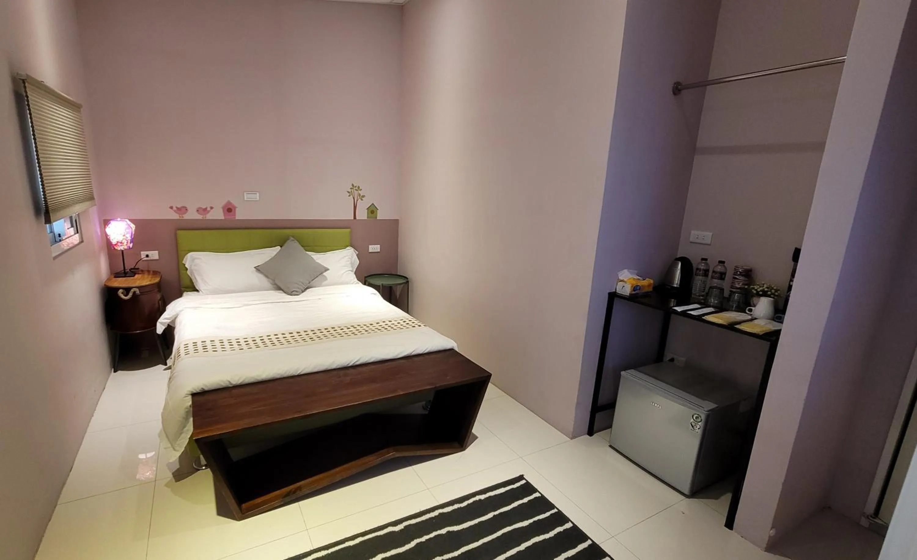 Photo of the whole room, Bed in Xi Yin Zhi Su