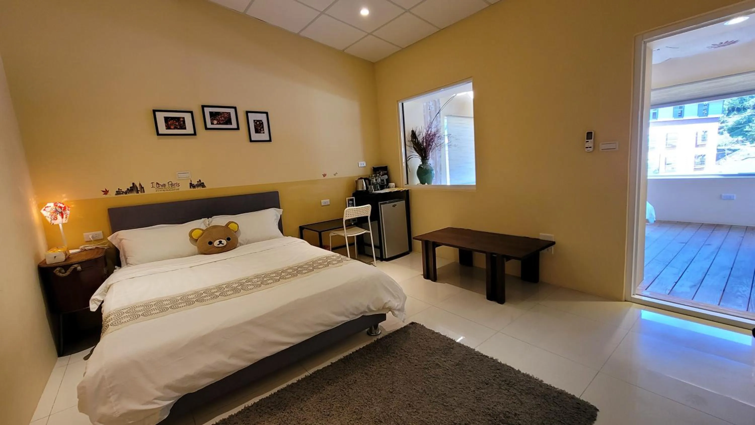 Photo of the whole room, Bed in Xi Yin Zhi Su