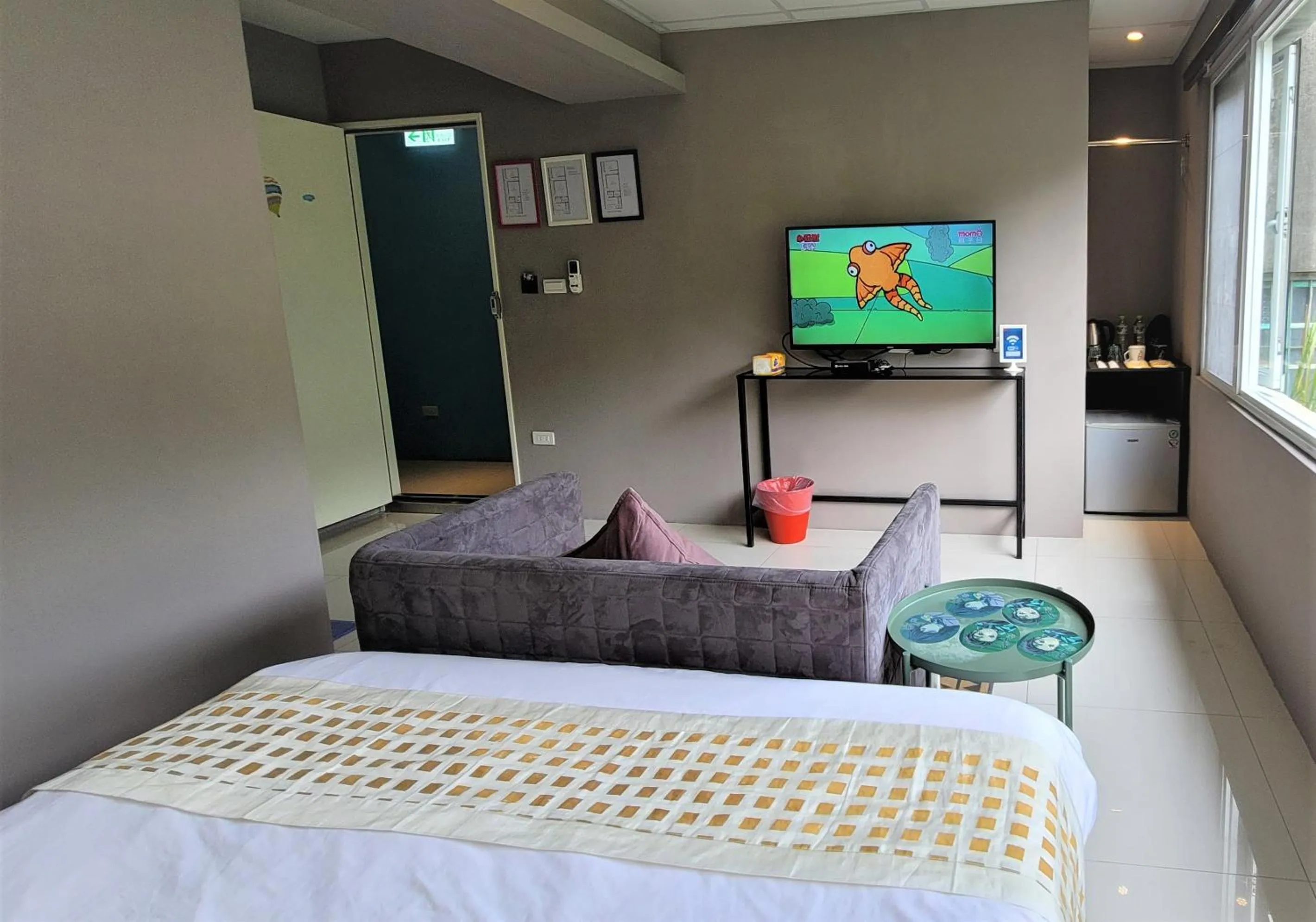 Photo of the whole room, Bed in Xi Yin Zhi Su