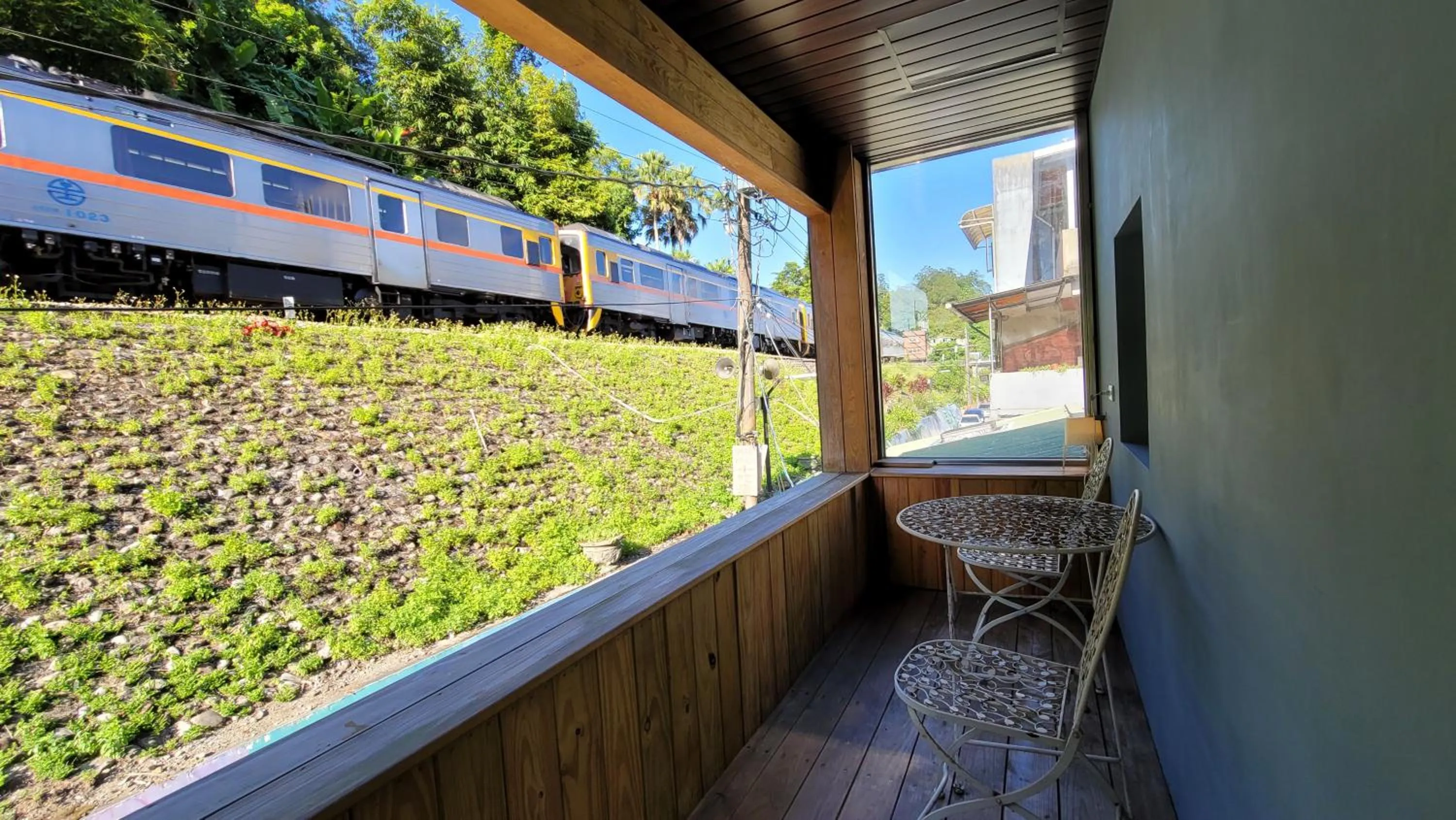 Property building in Xi Yin Zhi Su