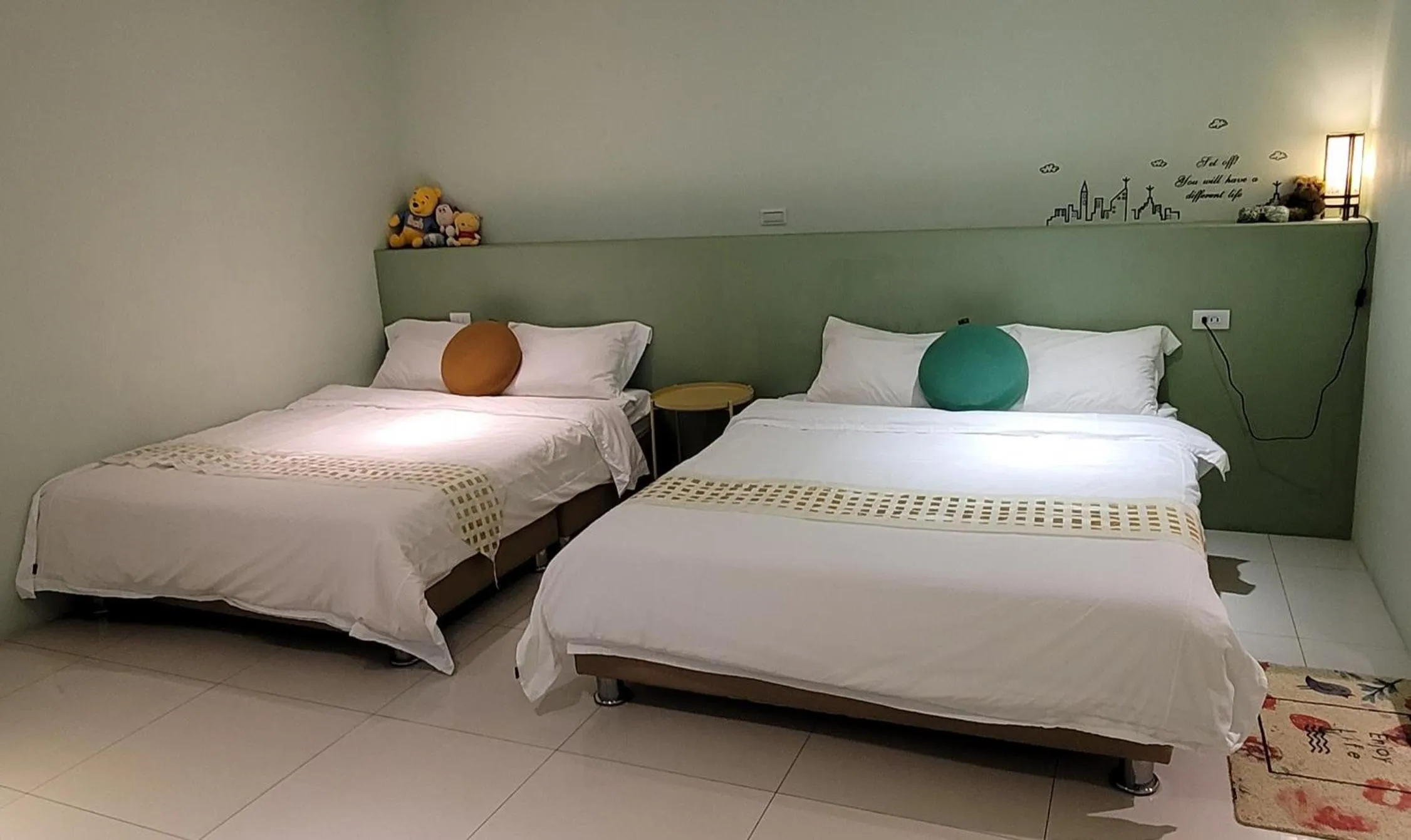Photo of the whole room, Bed in Xi Yin Zhi Su