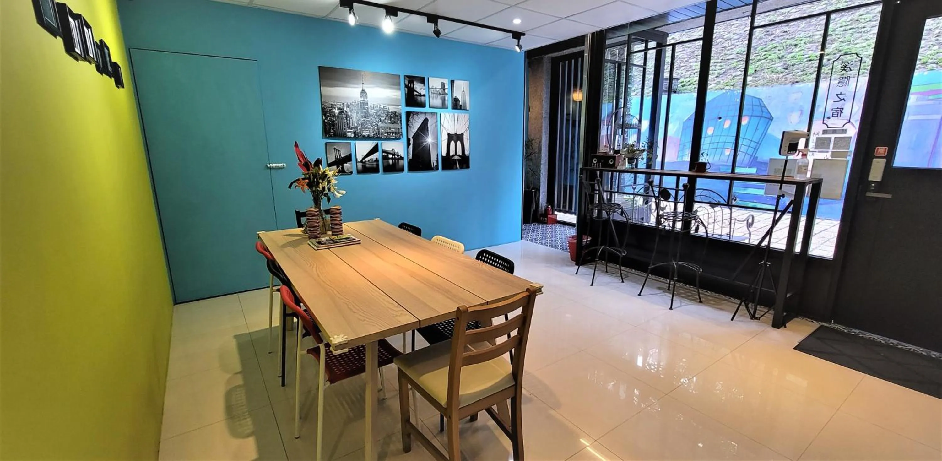 On site in Xi Yin Zhi Su