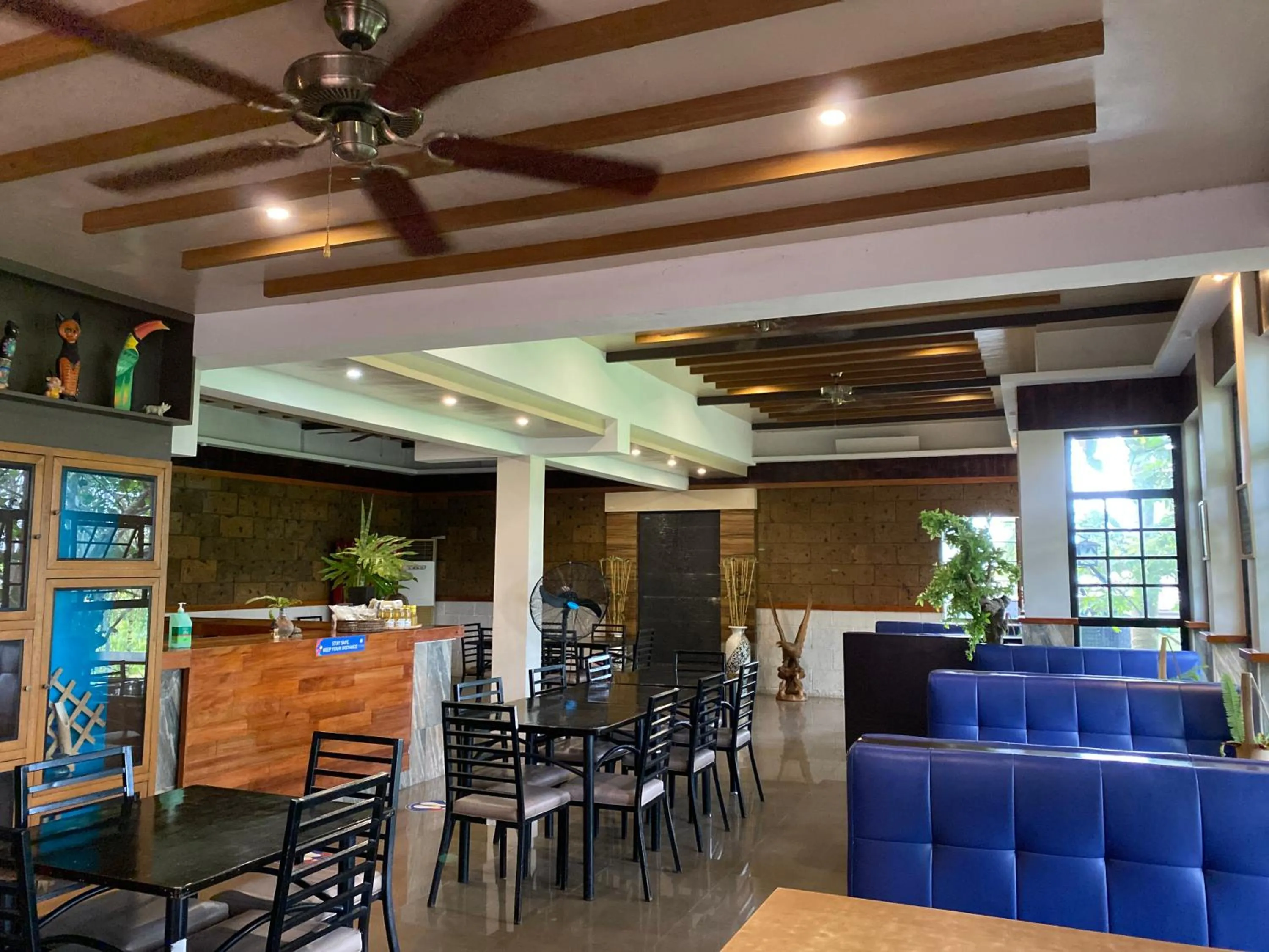 Restaurant/places to eat in Taal Maranan Farmville Inc by Cocotel