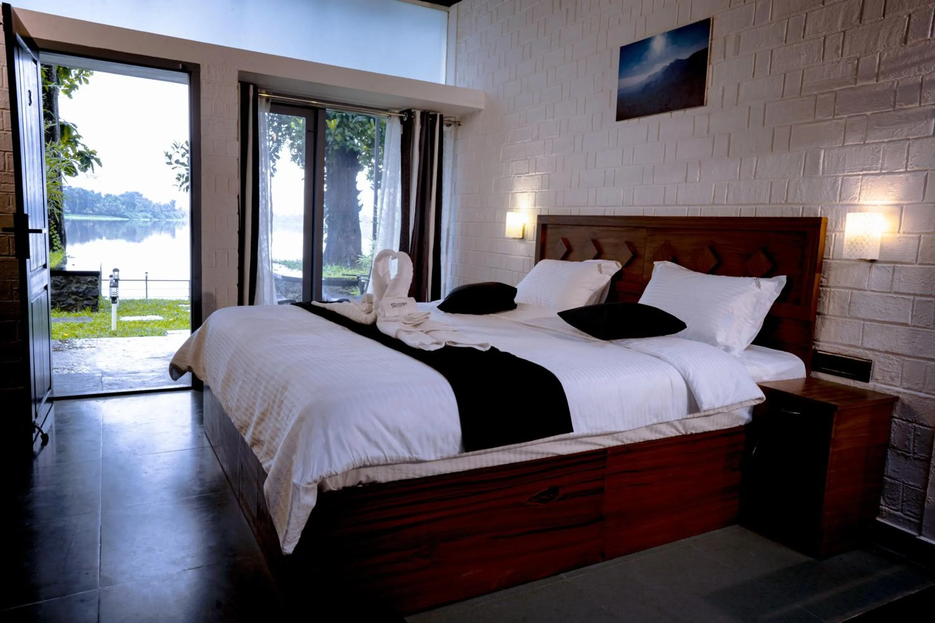 Bedroom, Bed in S RIVER RESORTS