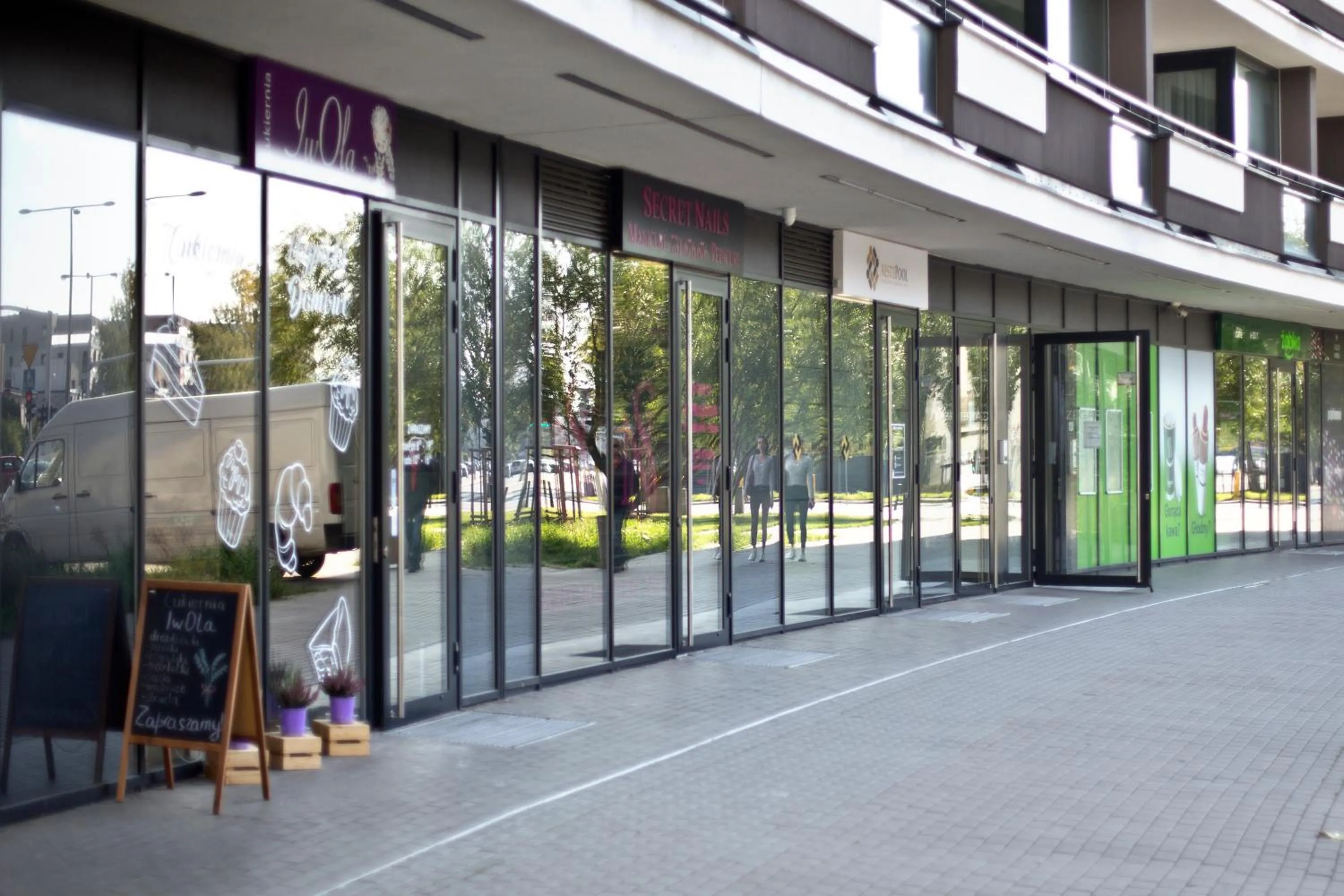 Area and facilities in 2 bedrooms Bukowinska P&O Serviced Apartments