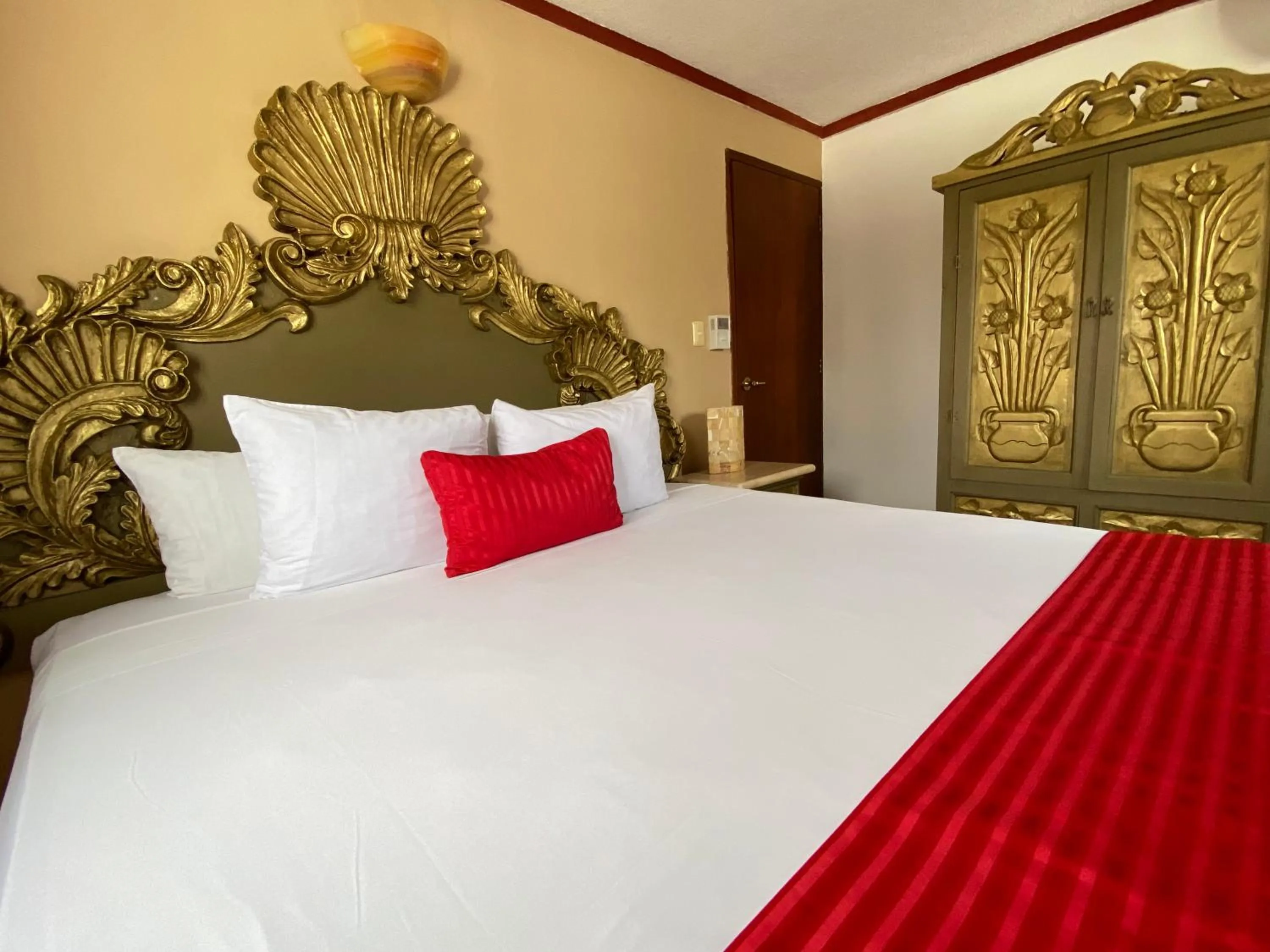 Bed in Hotel Las Golondrinas