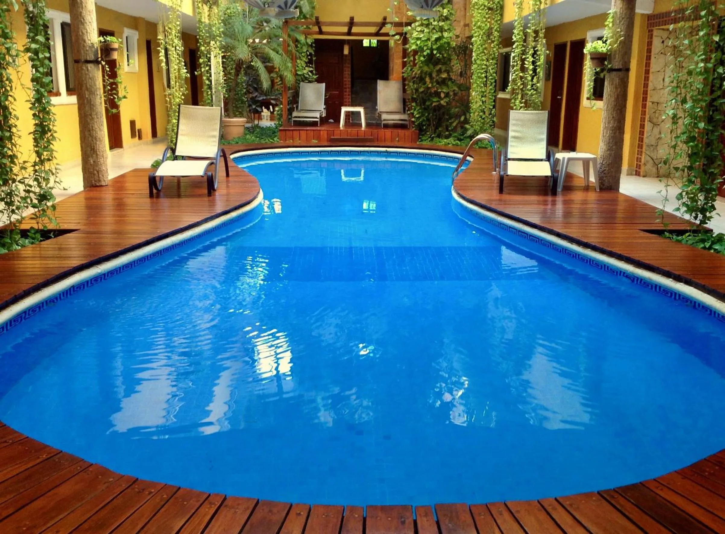 Pool view in Hotel Las Golondrinas