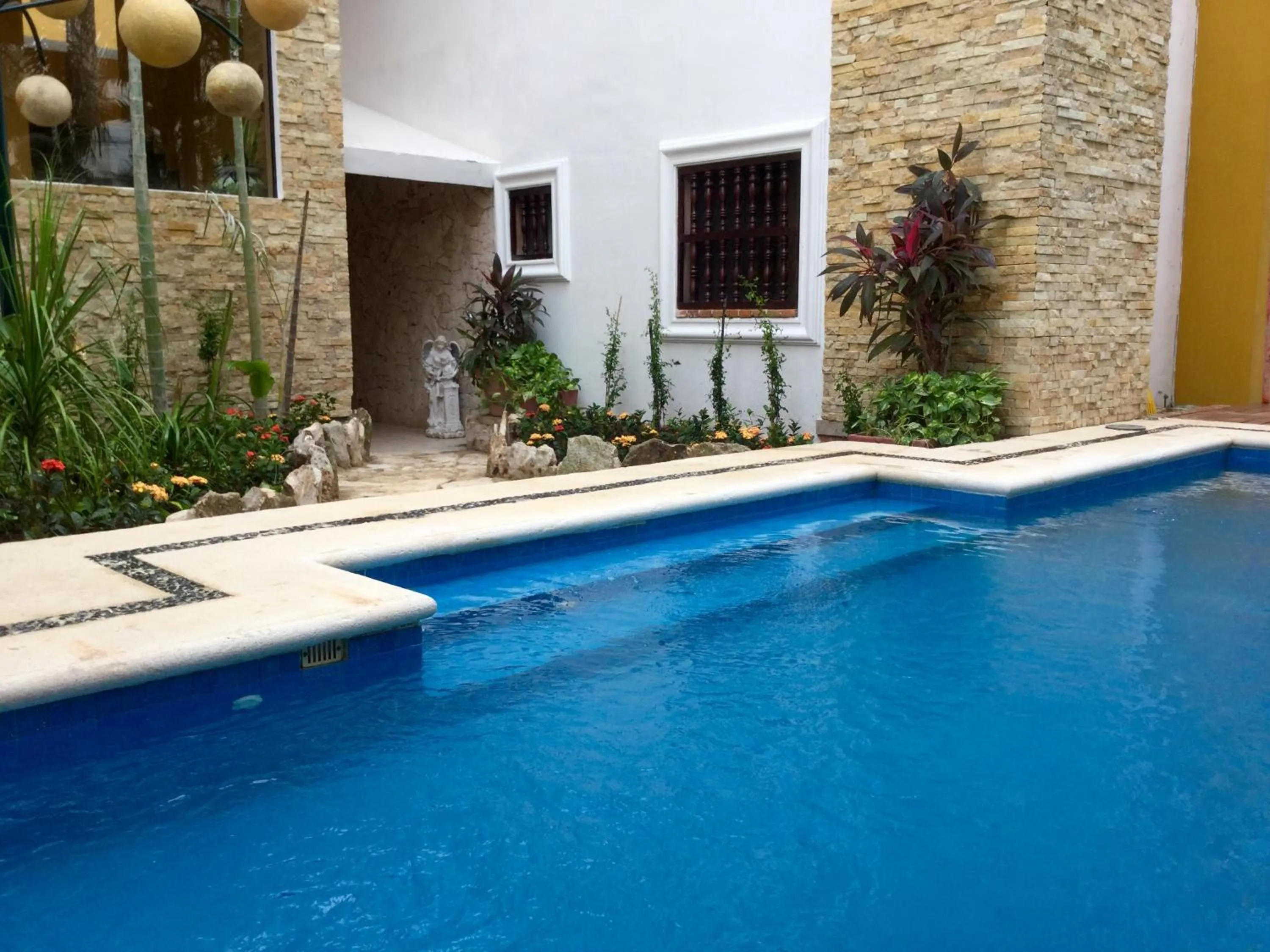 Swimming pool in Hotel Las Golondrinas