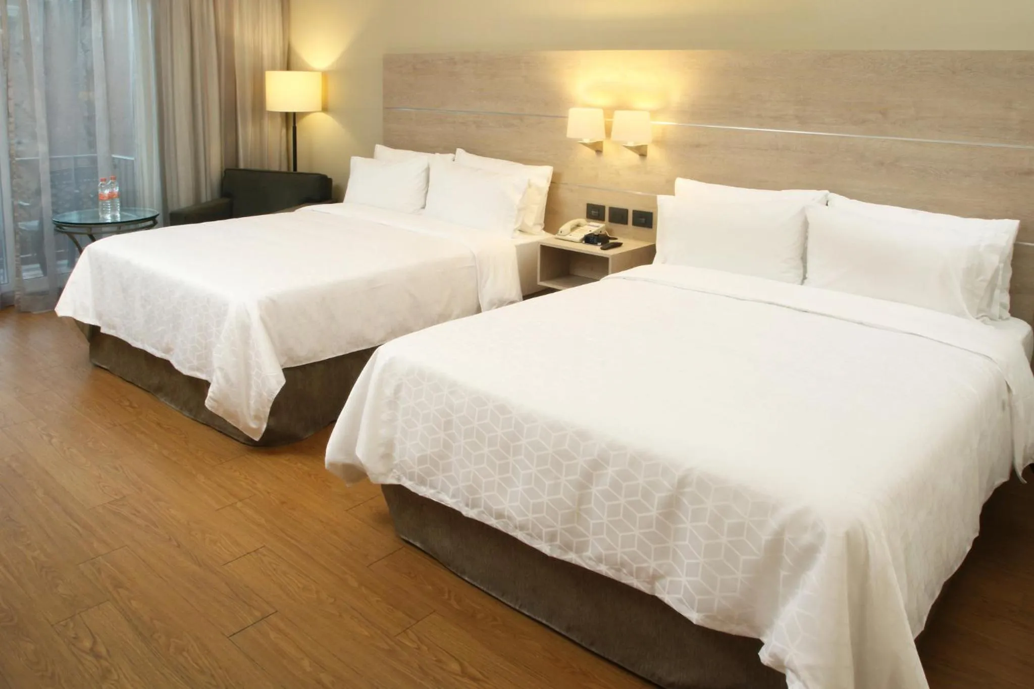 Photo of the whole room, Bed in Holiday Inn Express - Monterrey - Tecnologico by IHG