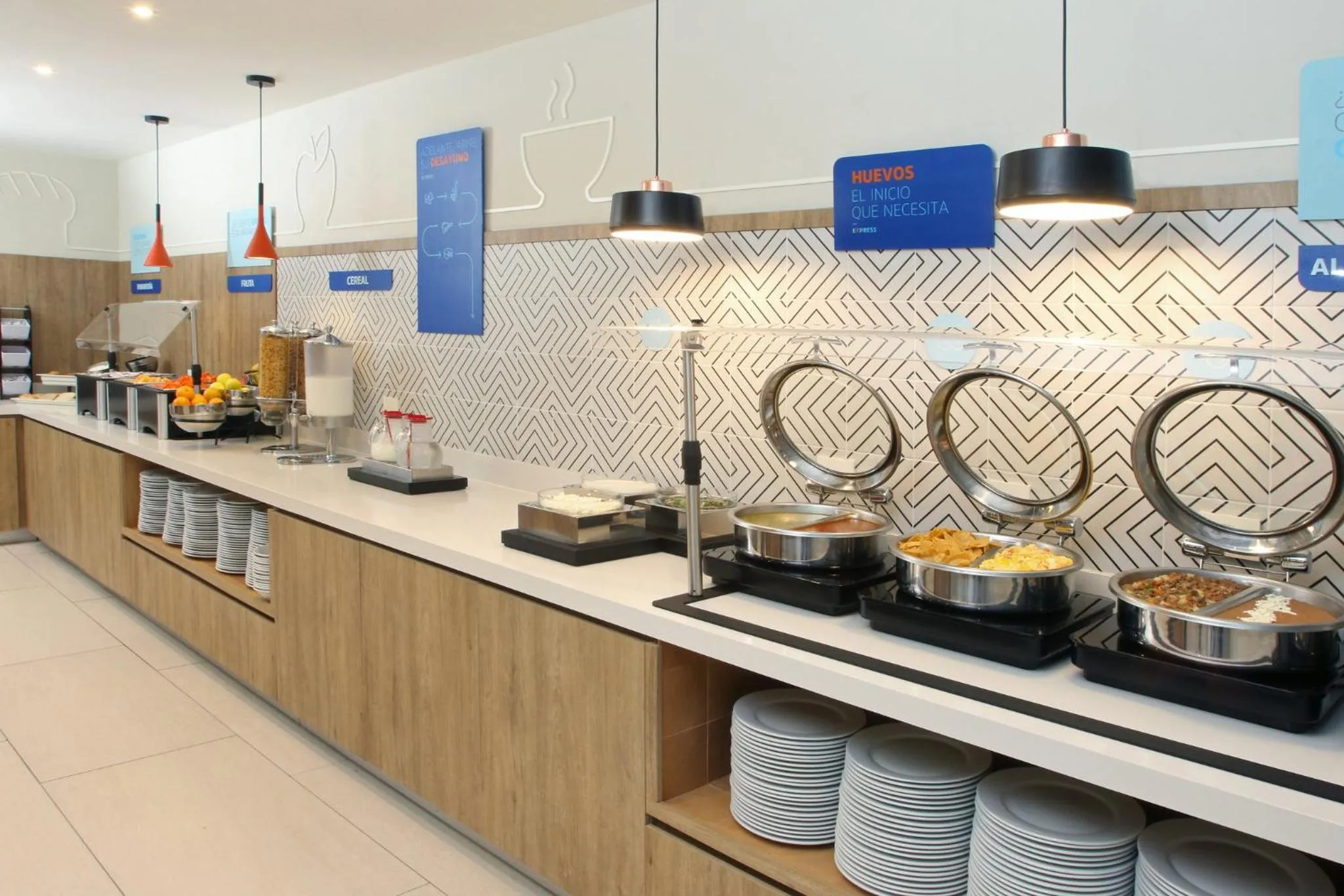 Breakfast in Holiday Inn Express - Monterrey - Tecnologico by IHG