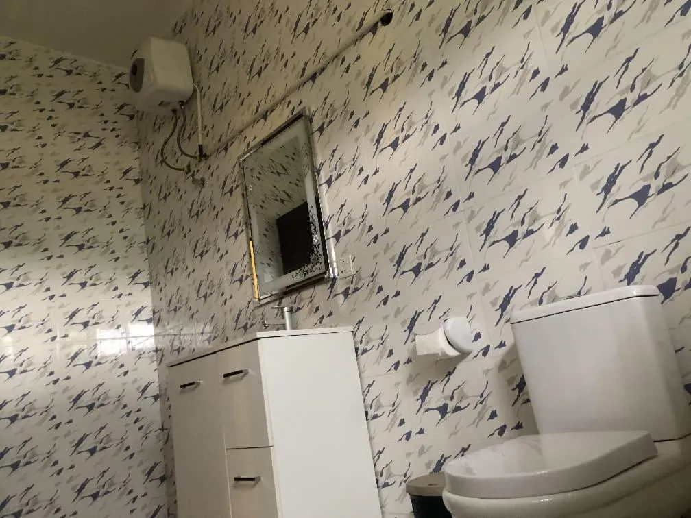 Shower in Odo So Royal Hotel