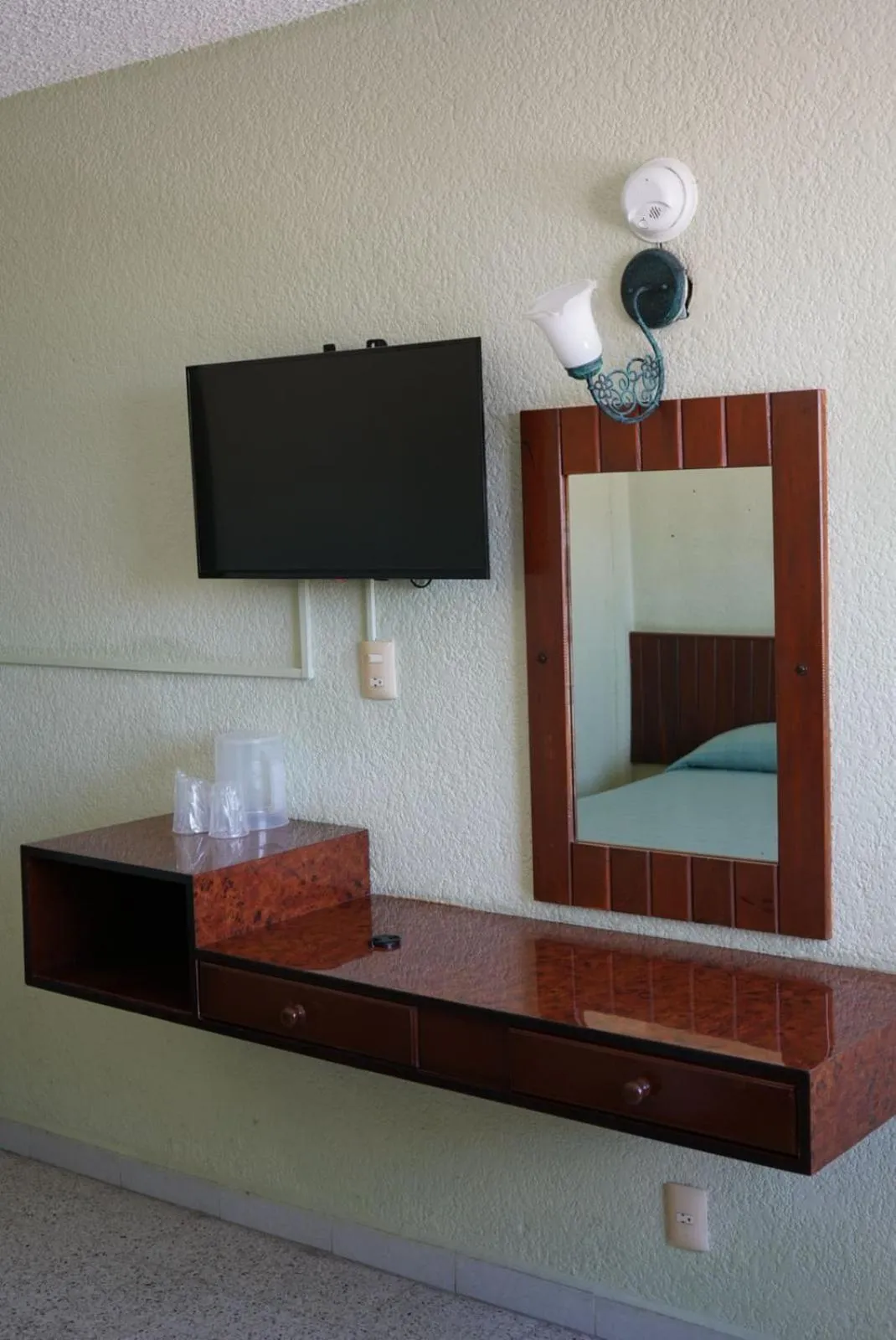 TV and multimedia in Hotel Batab