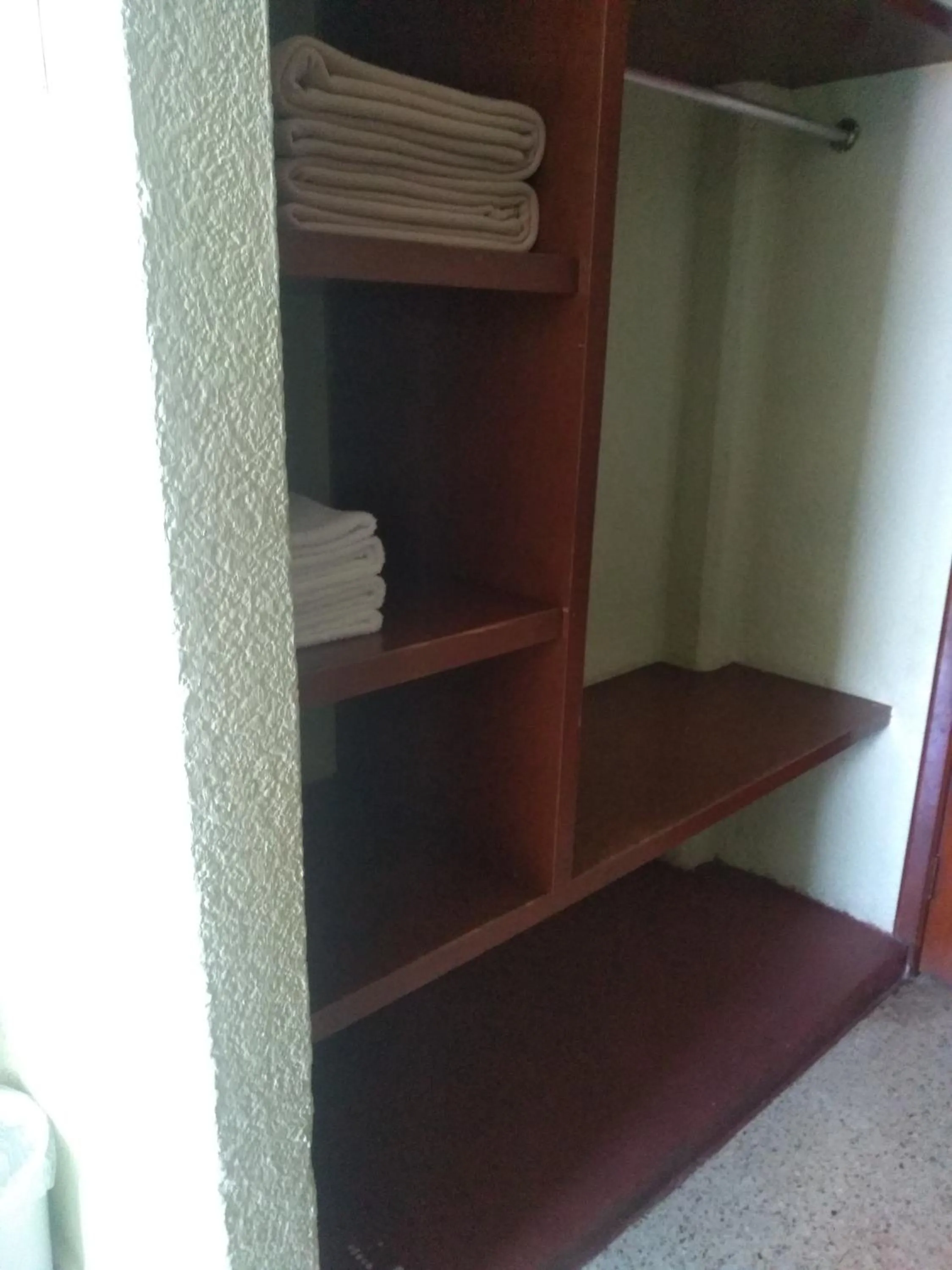 wardrobe in Hotel Batab