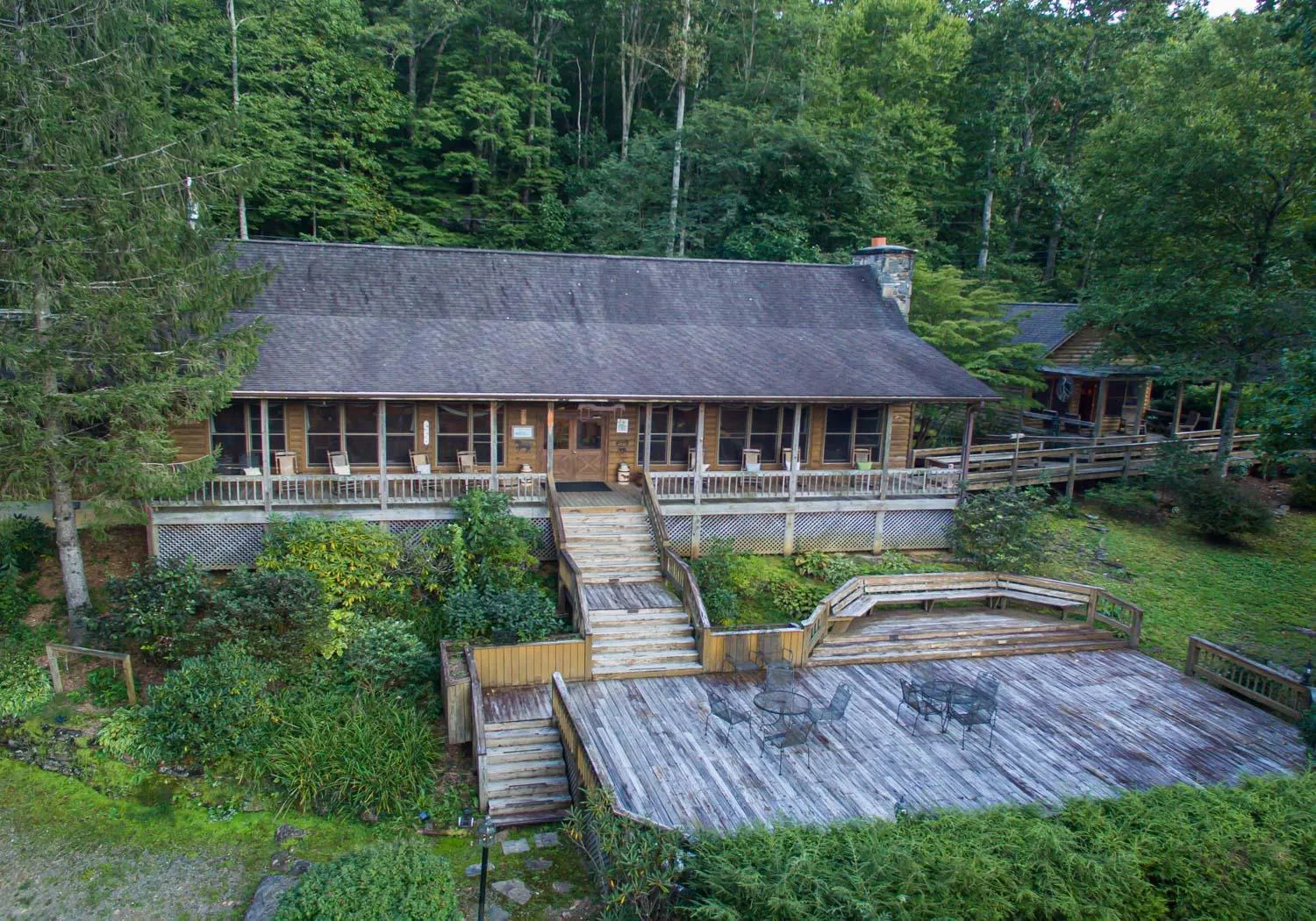 Property building in Mount Mitchell Eco Retreat