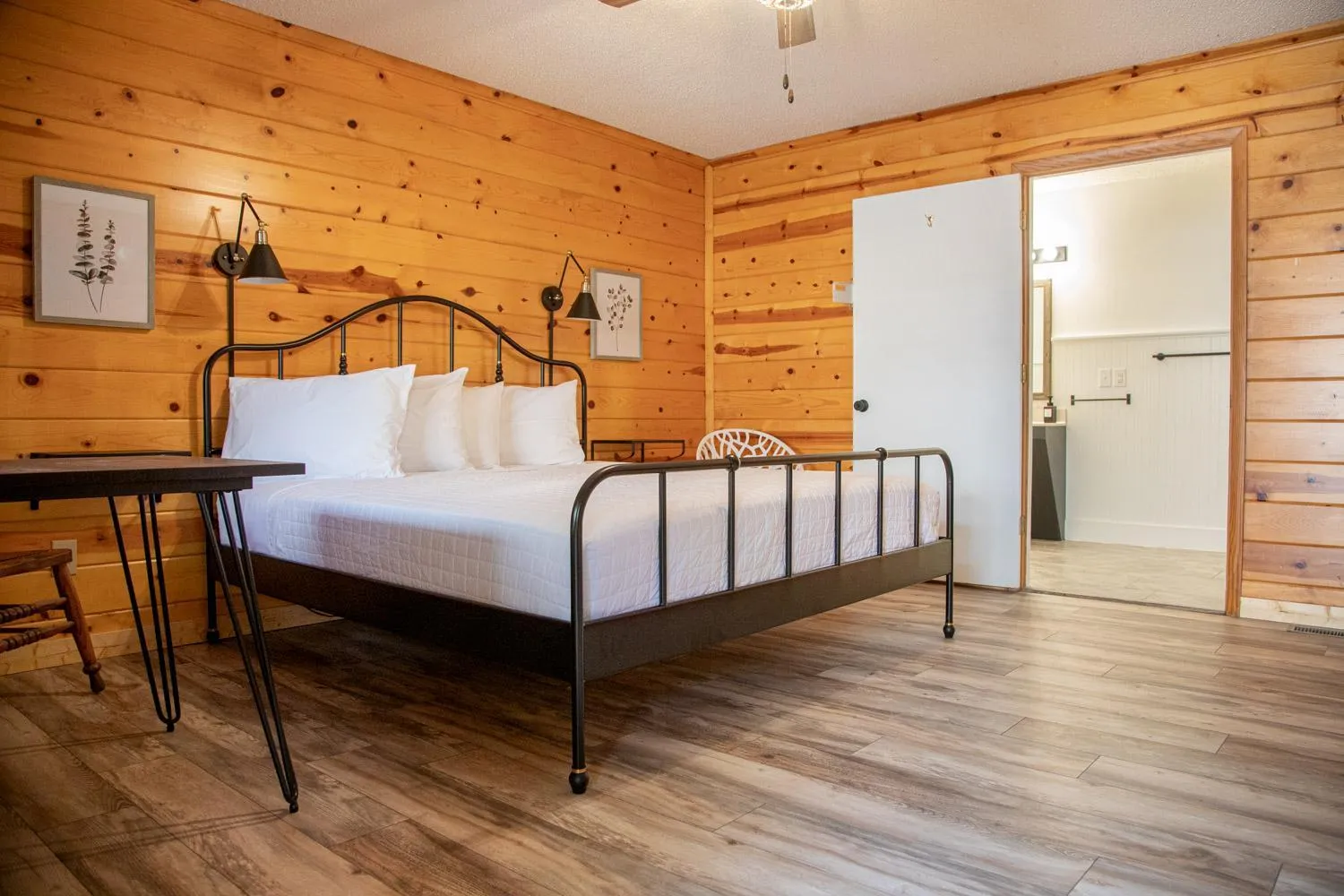 Bed in Mount Mitchell Eco Retreat