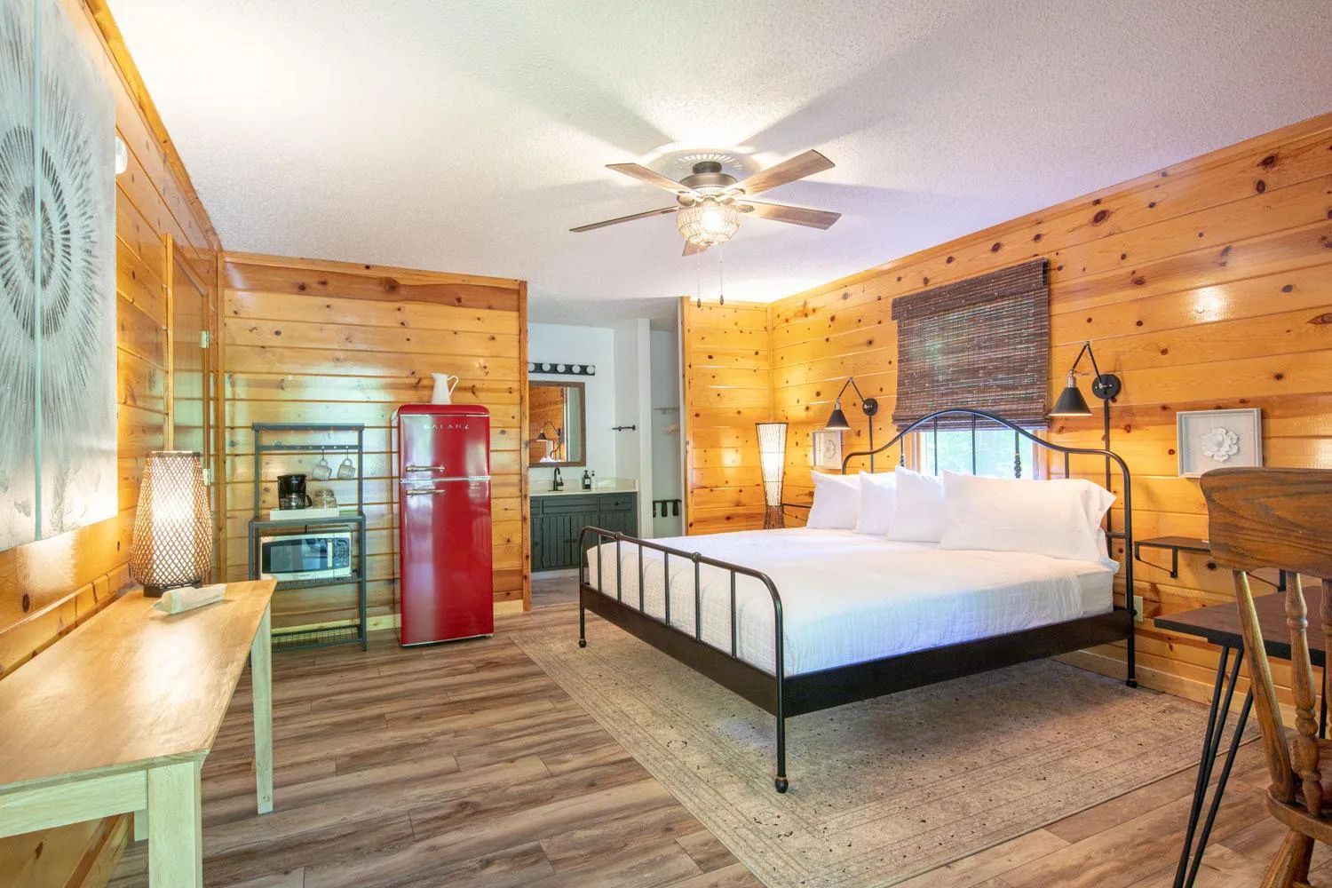 Bedroom, Bed in Mount Mitchell Eco Retreat