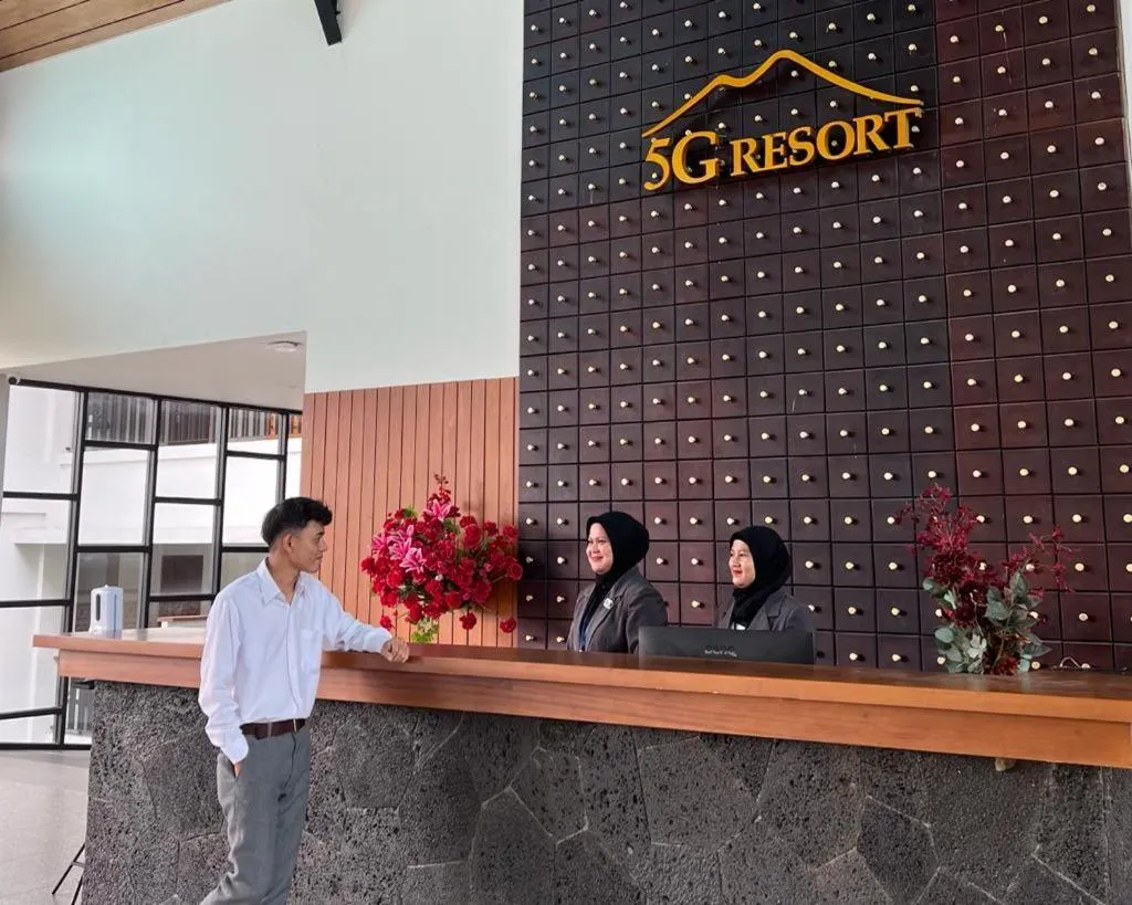 Lobby or reception in 5G Resort Cijeruk