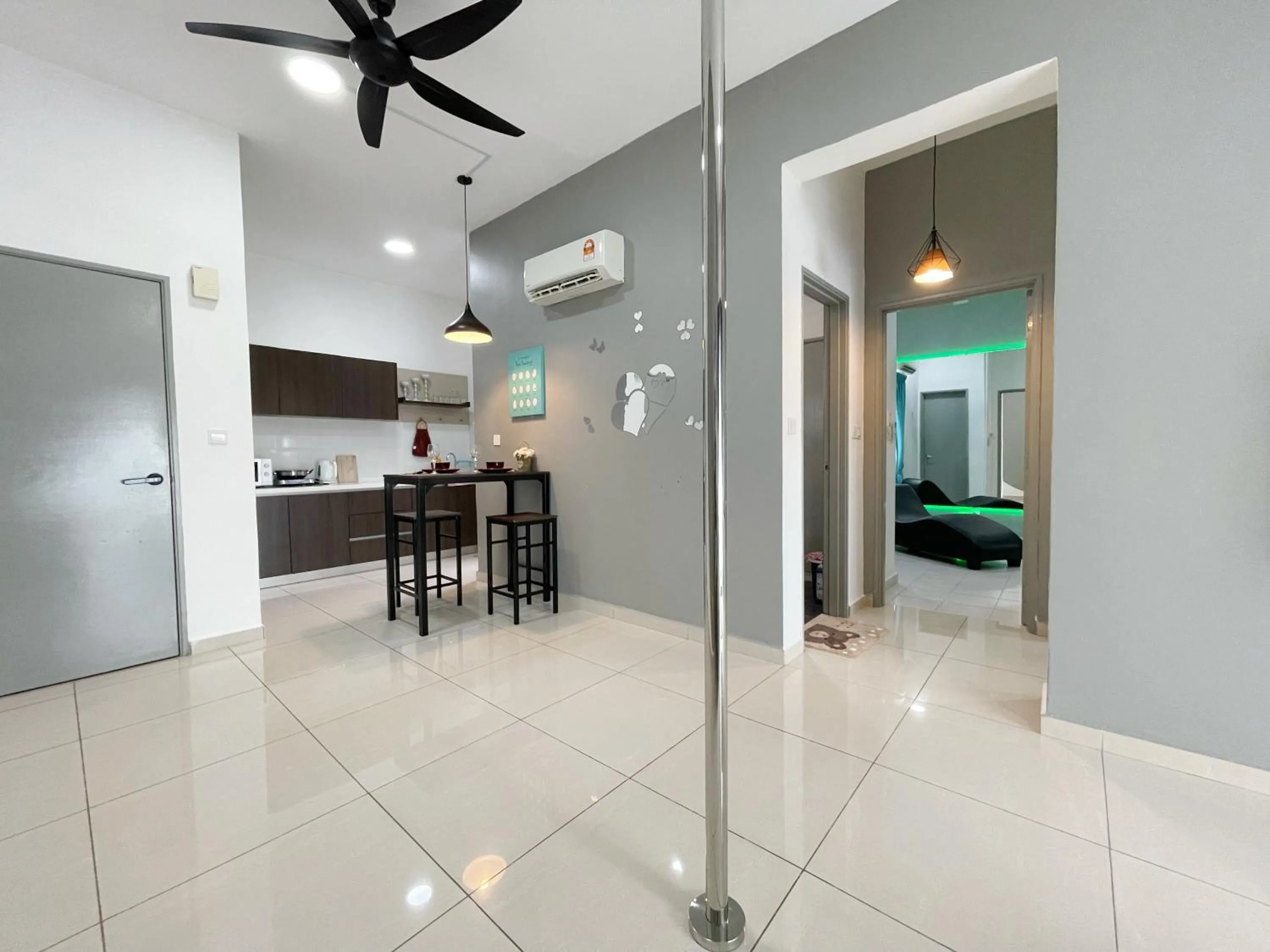 Living room in MesaHill Homestay, Nilai by S&T Homez