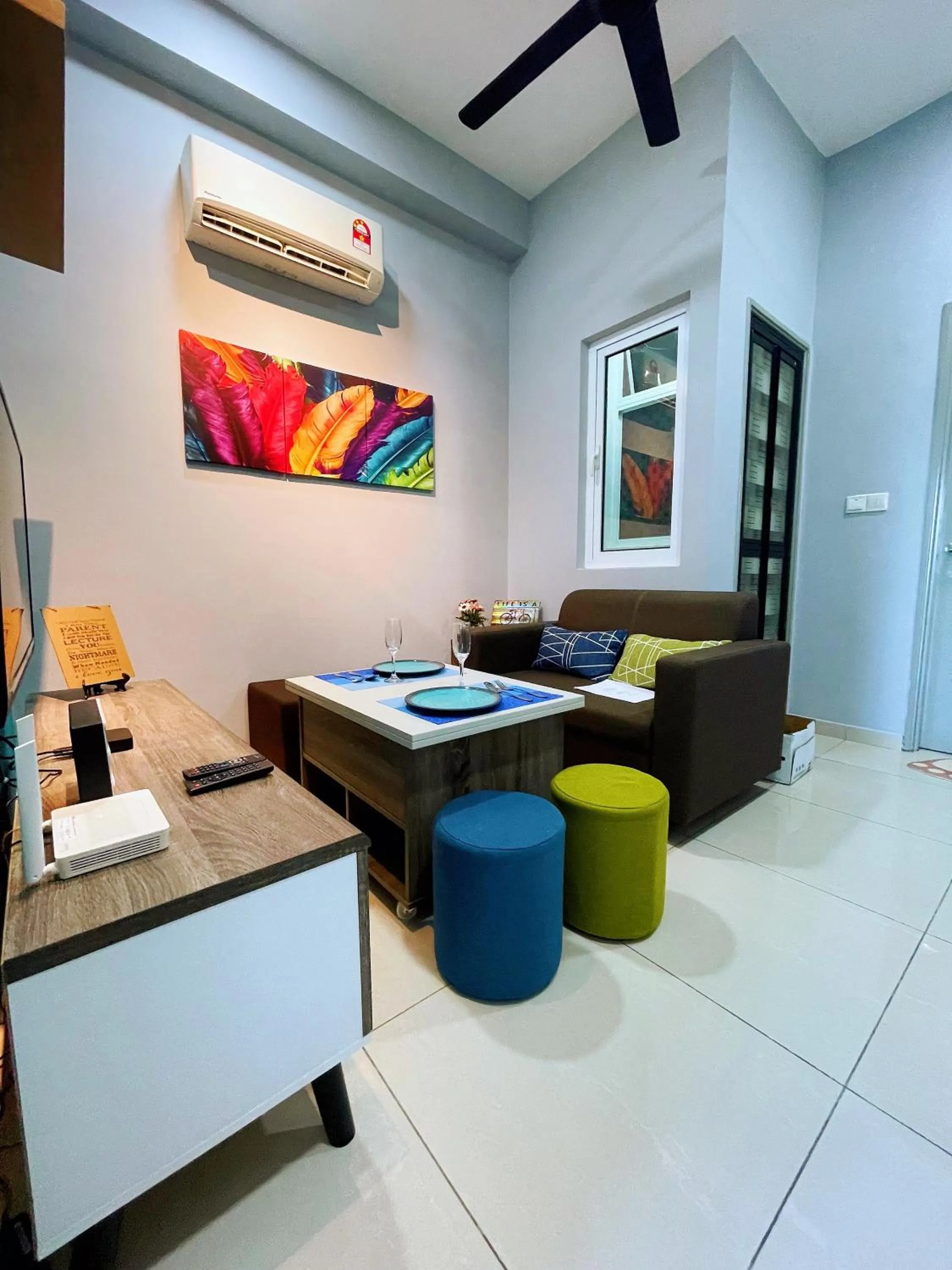 Living room in MesaHill Homestay, Nilai by S&T Homez