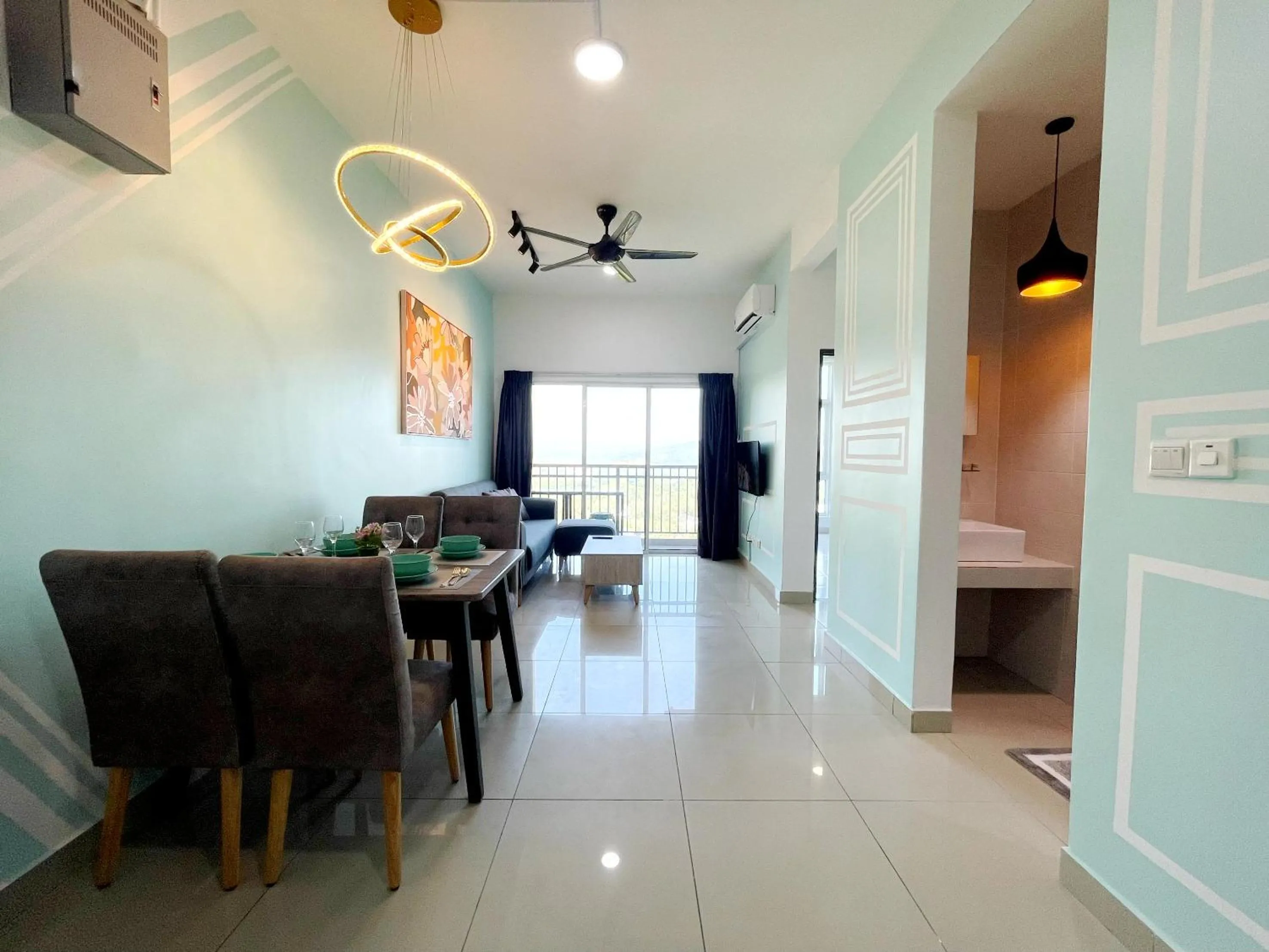 Dining area in MesaHill Homestay, Nilai by S&T Homez