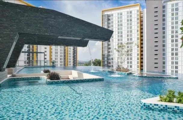 Swimming pool in MesaHill Homestay, Nilai by S&T Homez