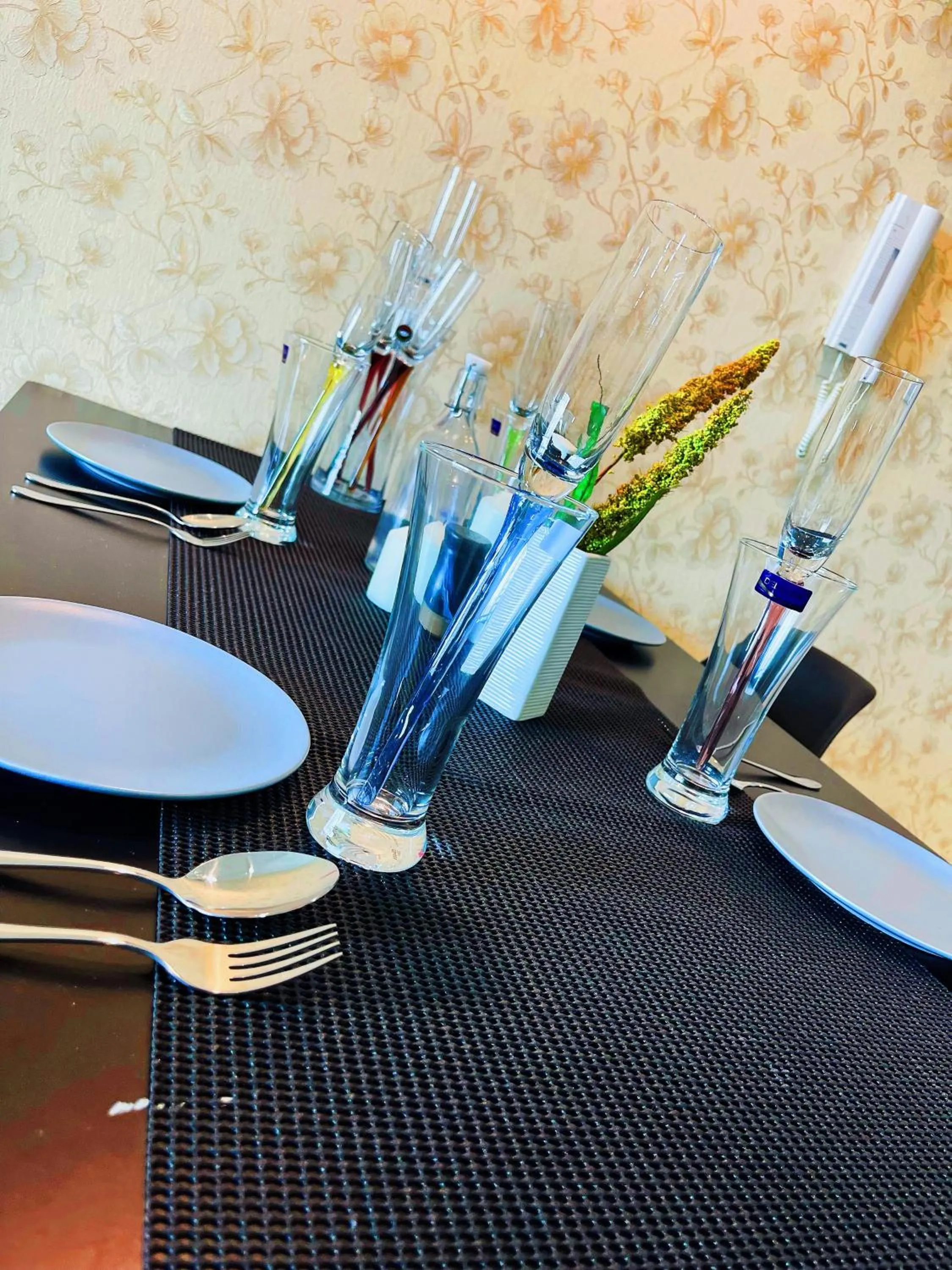 Dining area in MesaHill Homestay, Nilai by S&T Homez