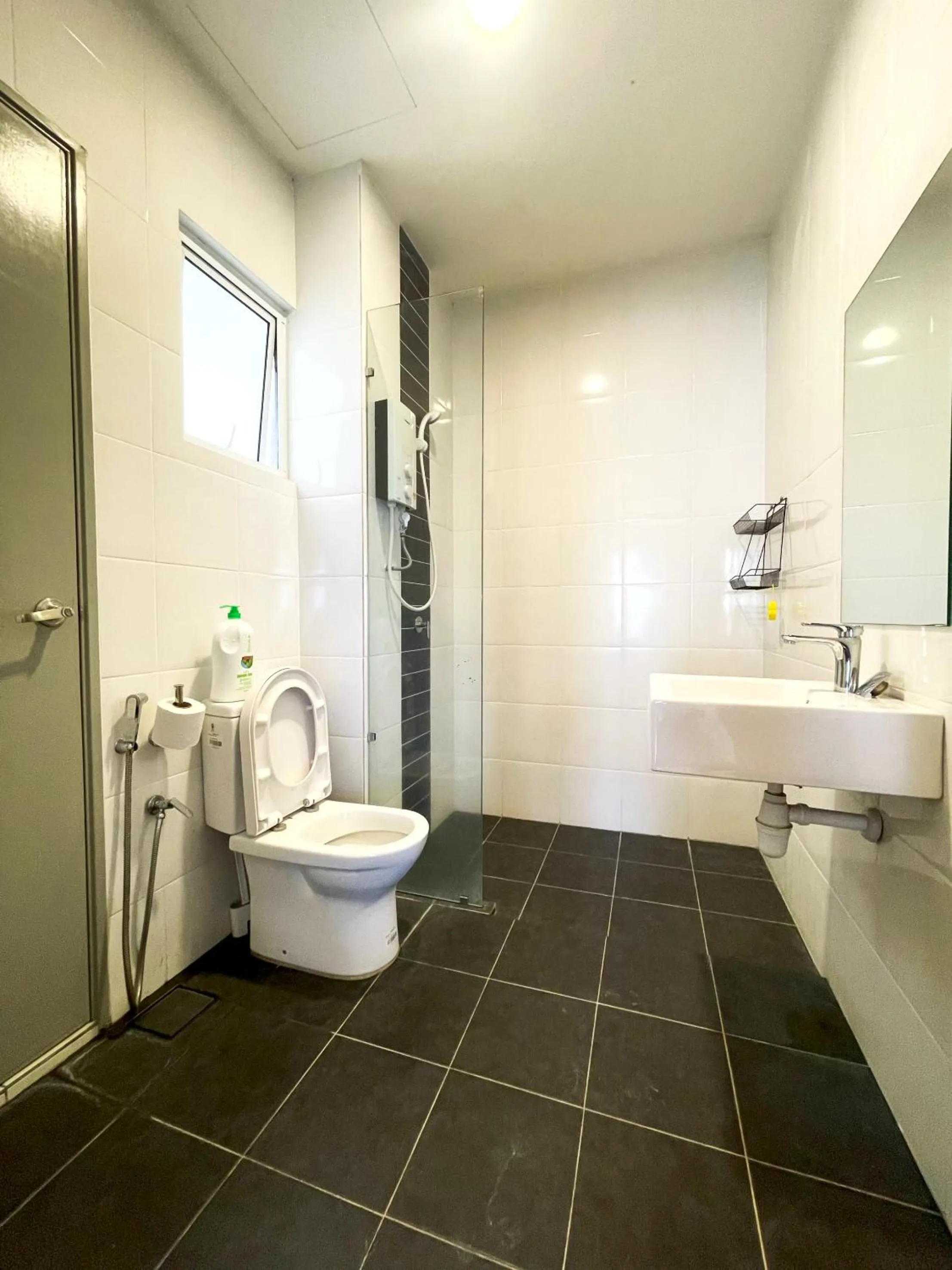 Bathroom in MesaHill Homestay, Nilai by S&T Homez